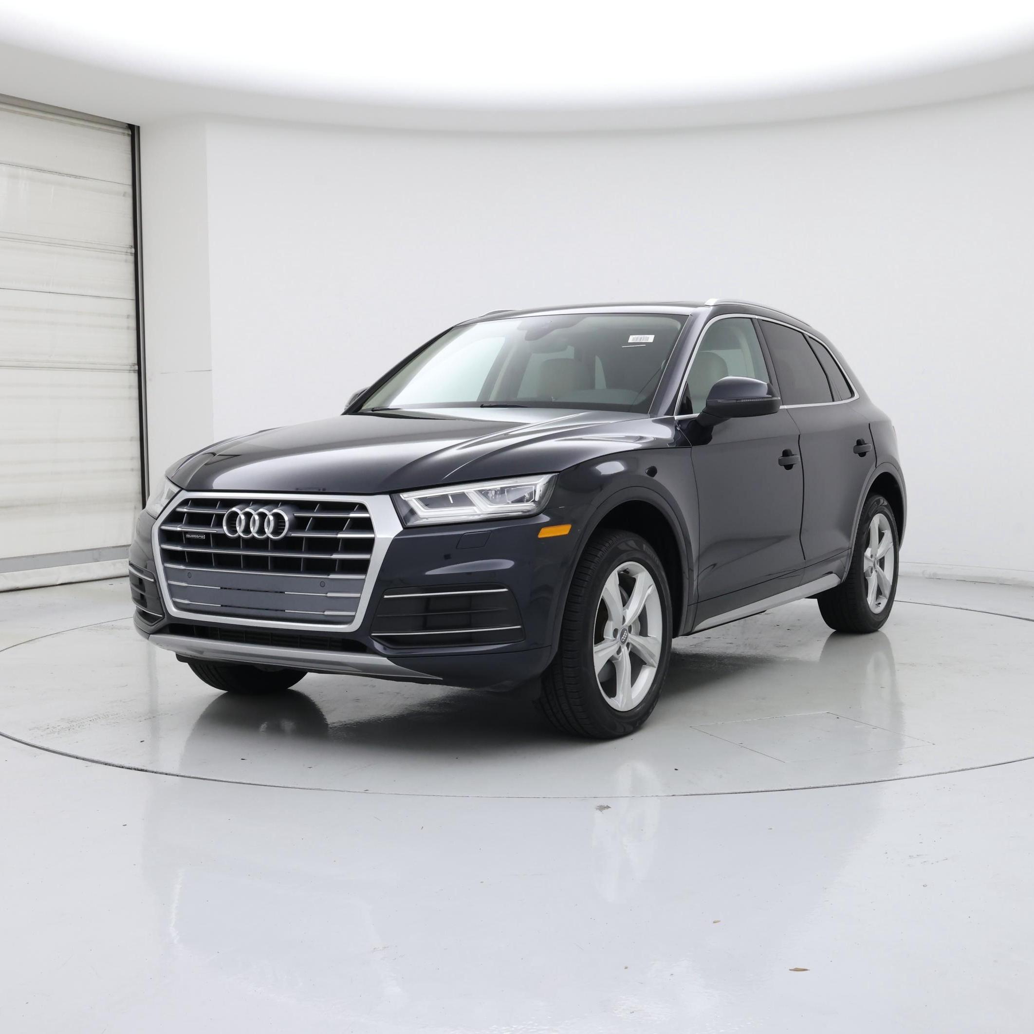 Thumbnail: 2020 Audi Q5 - 4