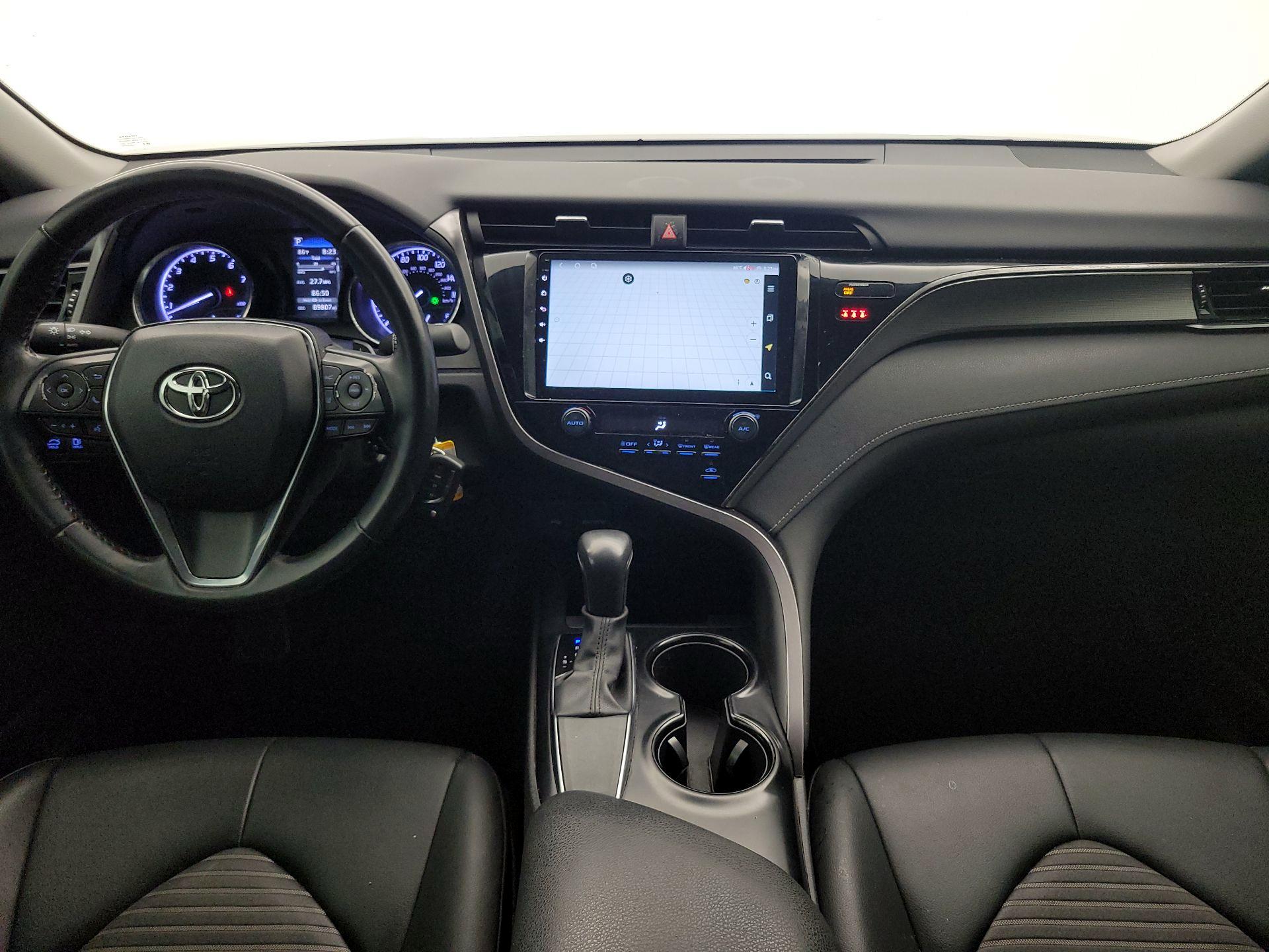 Thumbnail: 2020 Toyota Camry - 9