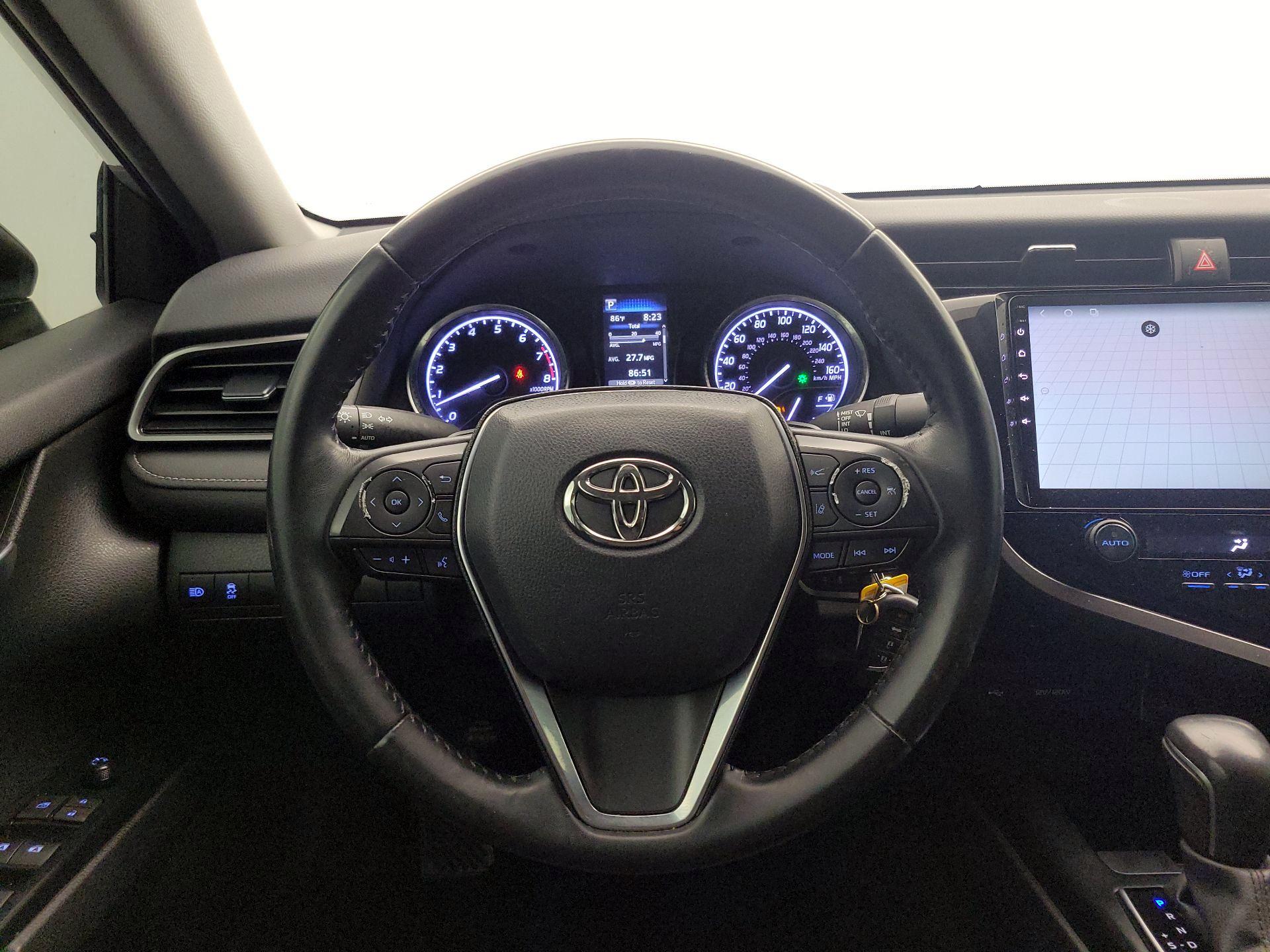 Thumbnail: 2020 Toyota Camry - 10