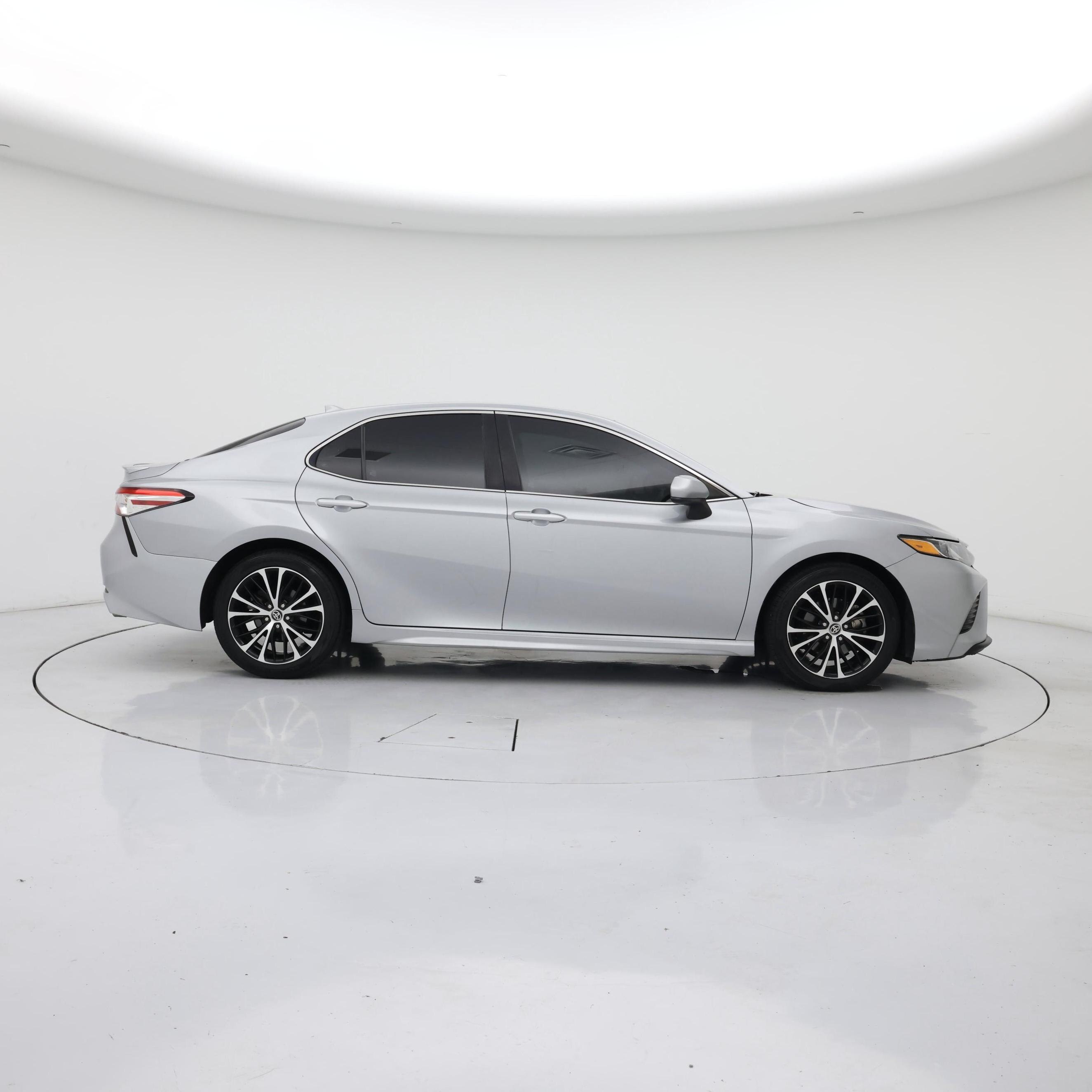 Thumbnail: 2020 Toyota Camry - 7