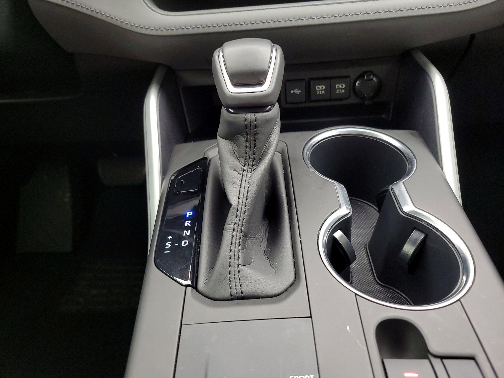 Thumbnail: 2020 Toyota Highlander - 17