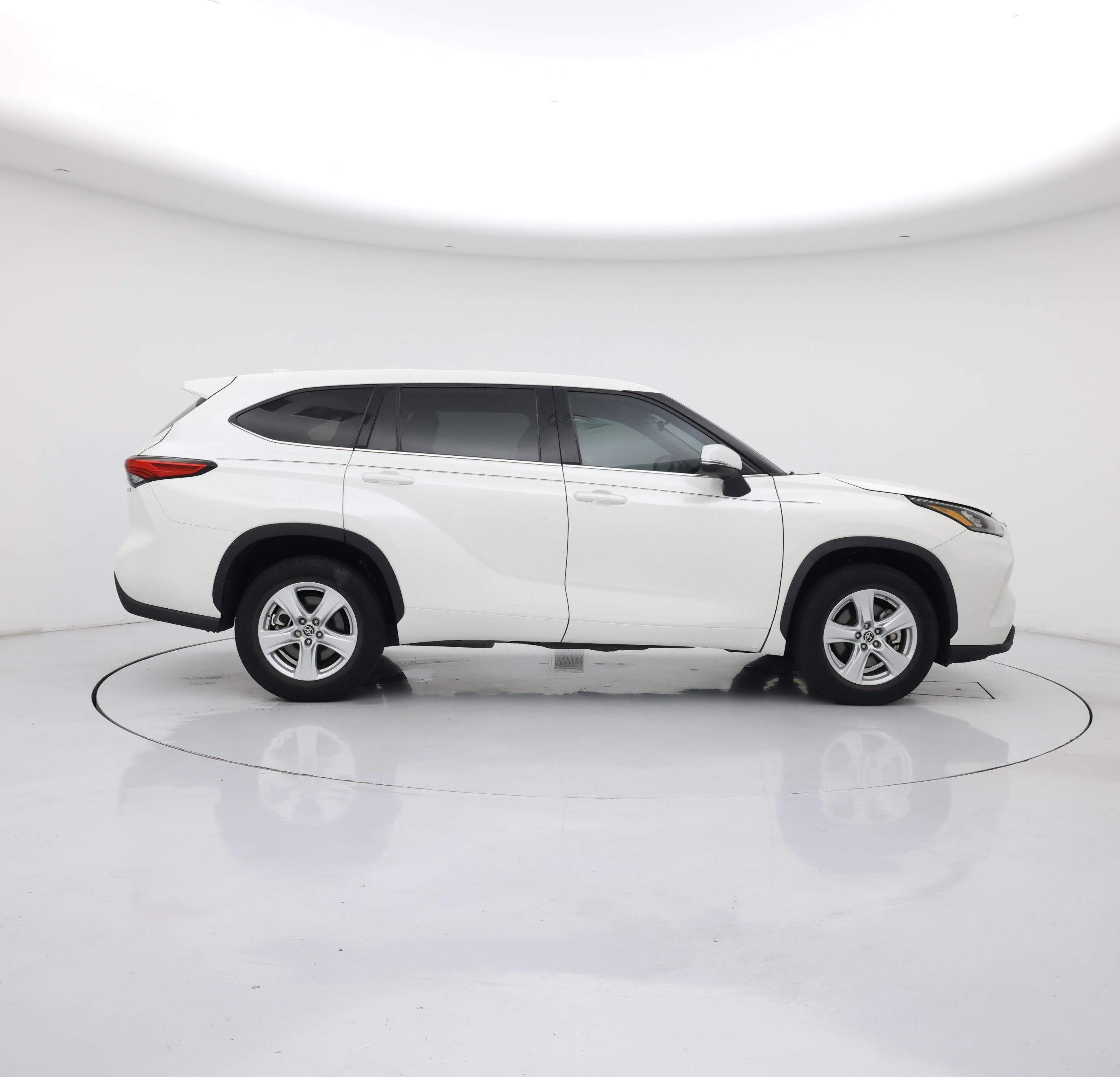 Thumbnail: 2020 Toyota Highlander - 7