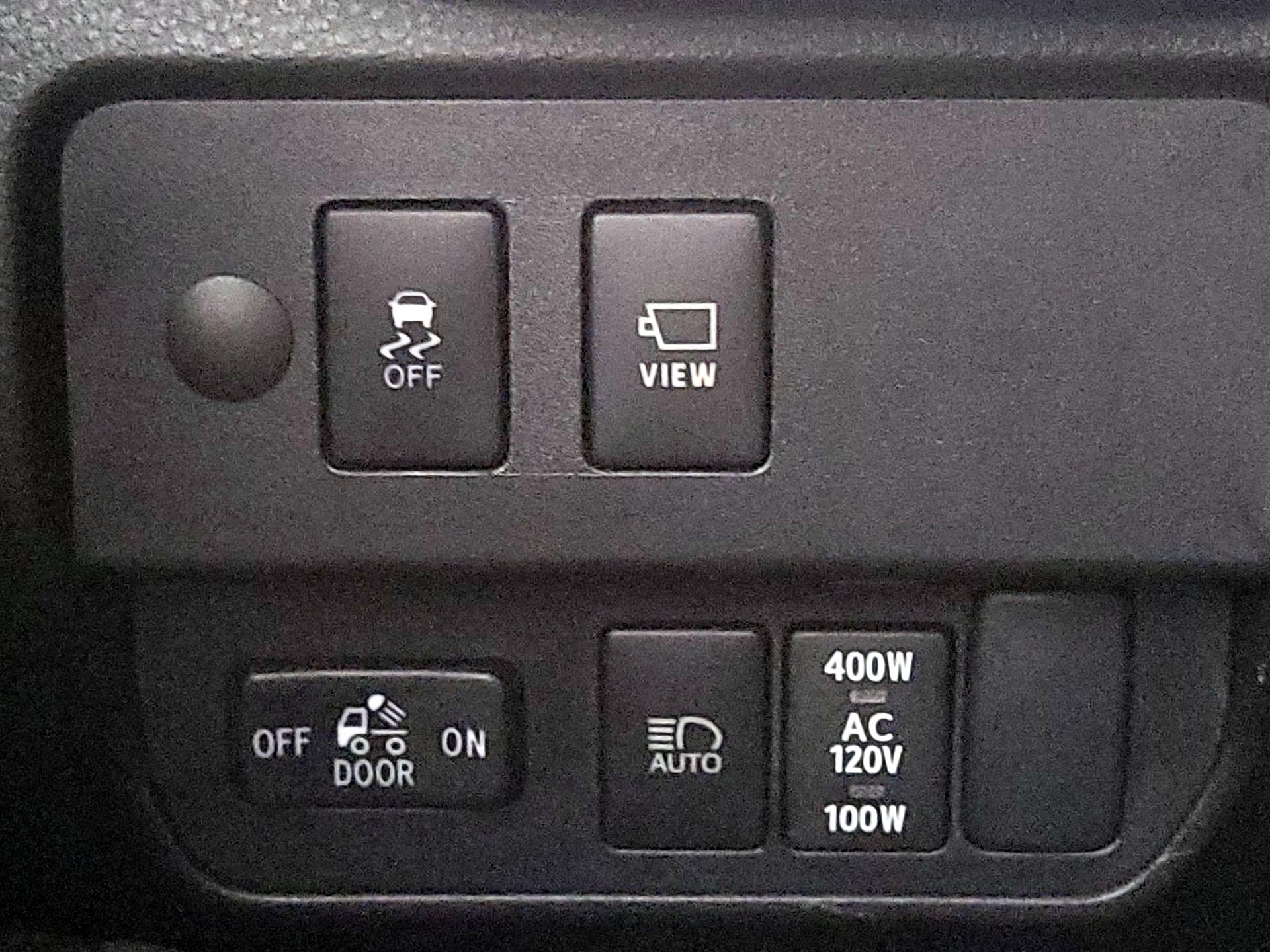 Thumbnail: 2023 Toyota Tacoma - 13