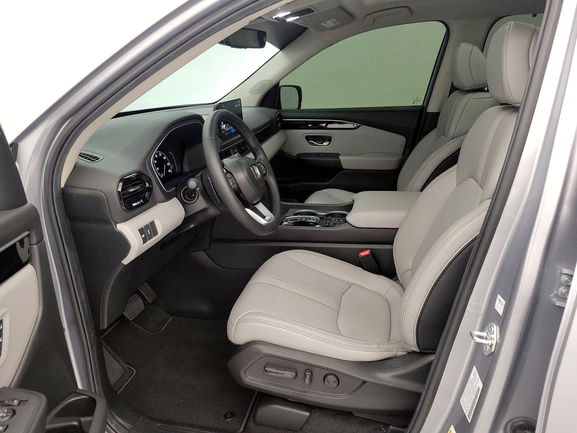 Thumbnail: 2025 Honda Pilot - 11