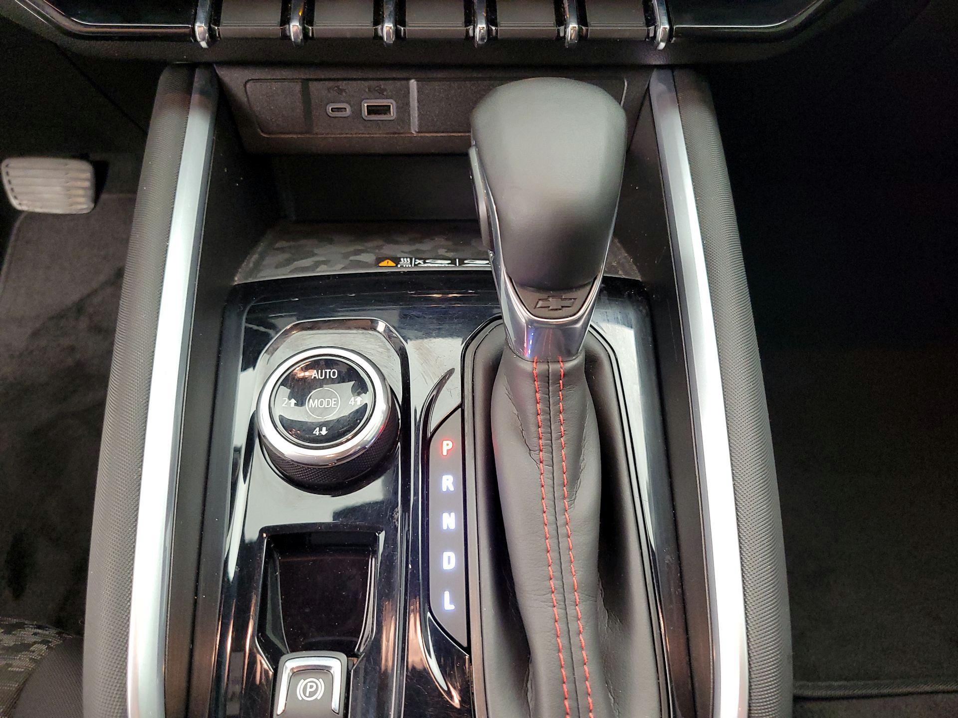 Thumbnail: 2024 Chevrolet Colorado - 17