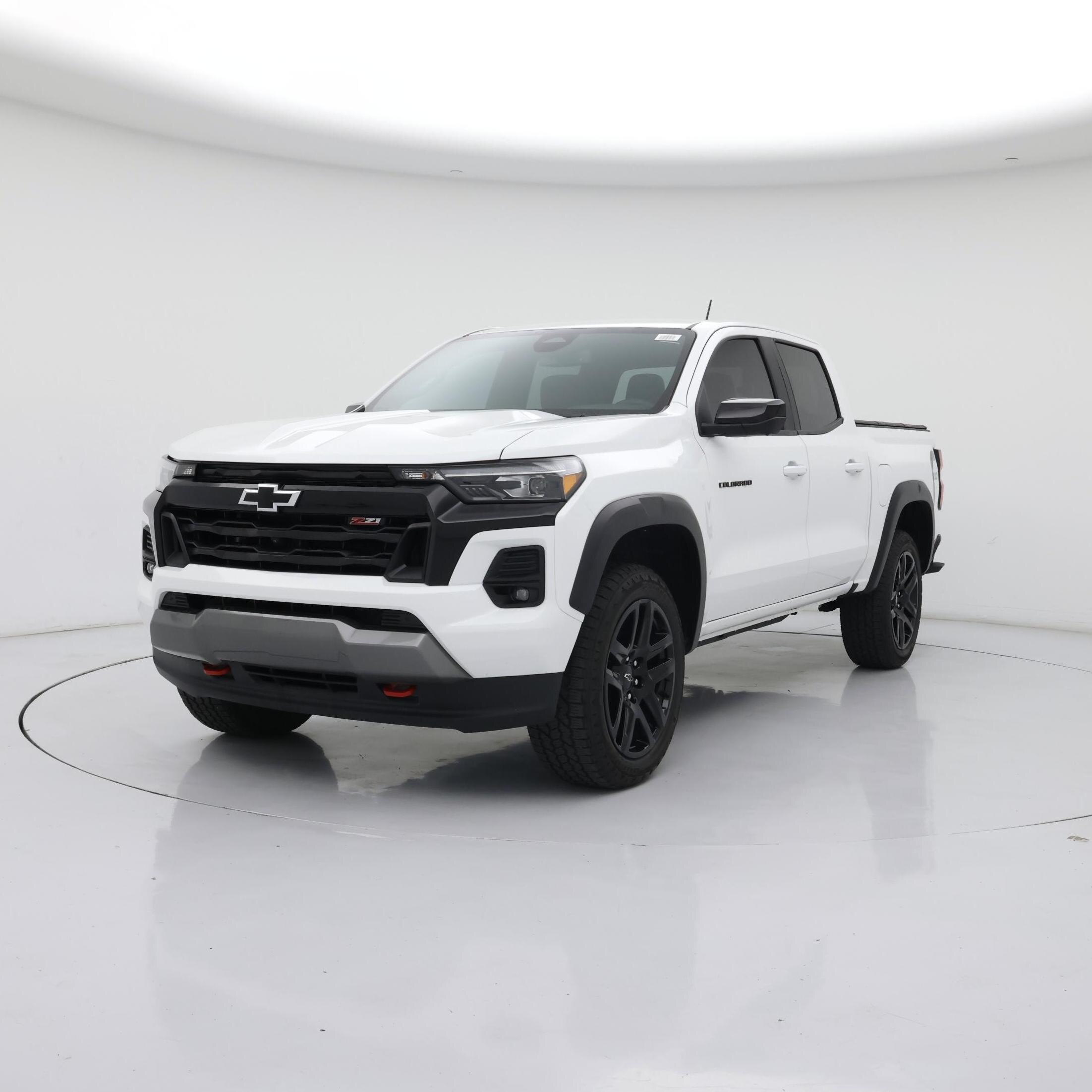 Thumbnail: 2024 Chevrolet Colorado - 4