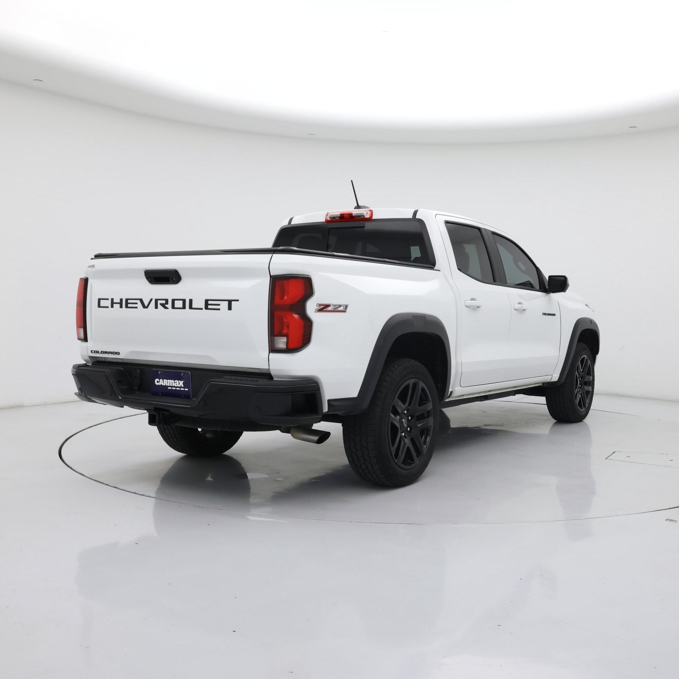 Thumbnail: 2024 Chevrolet Colorado - 8