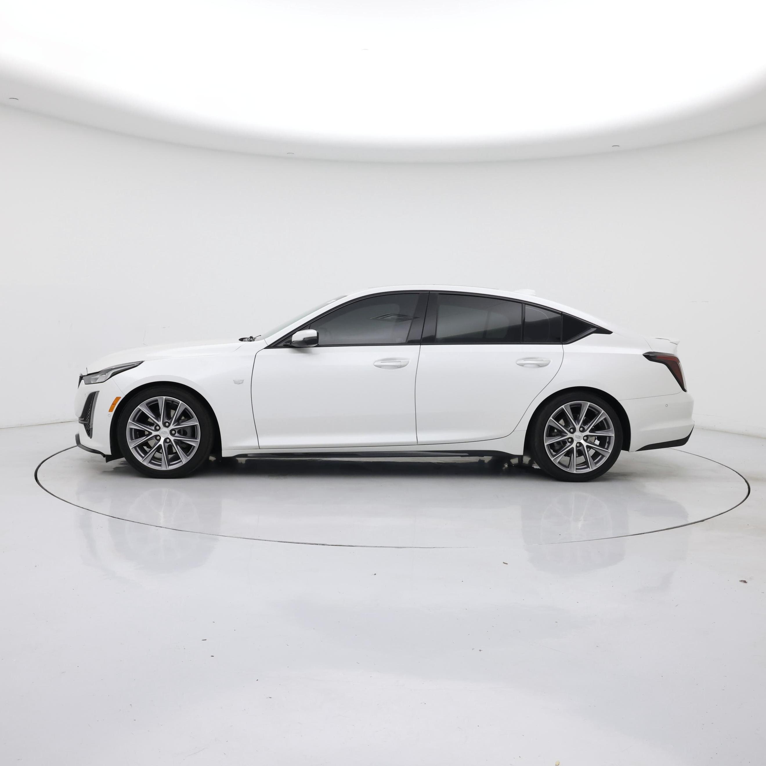 Thumbnail: 2022 Cadillac CT5 - 3