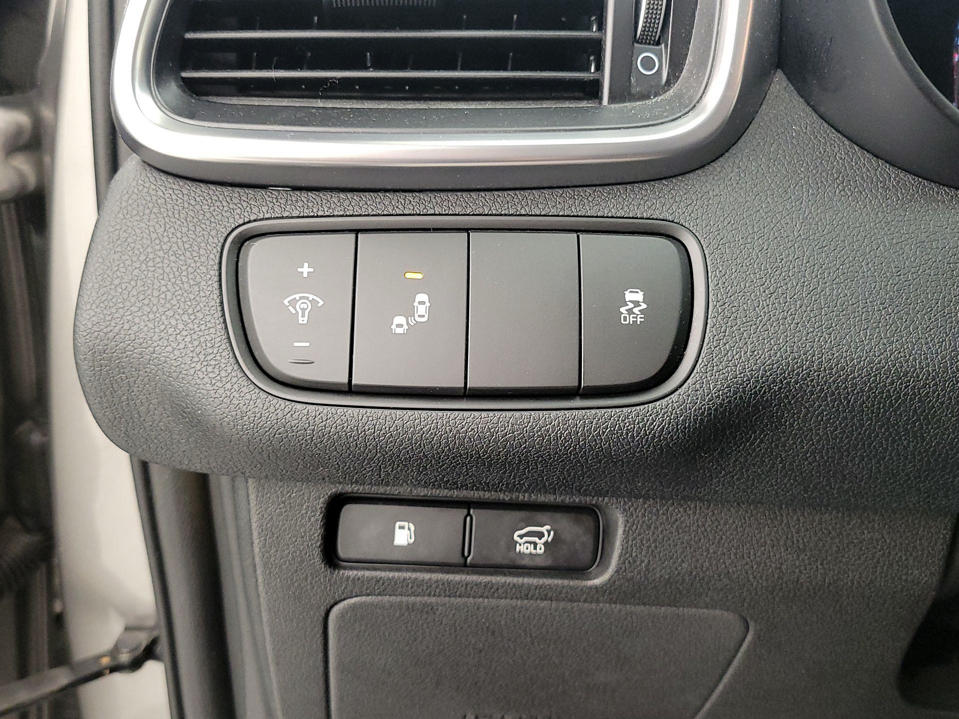 Thumbnail: 2018 Kia Sorento - 13