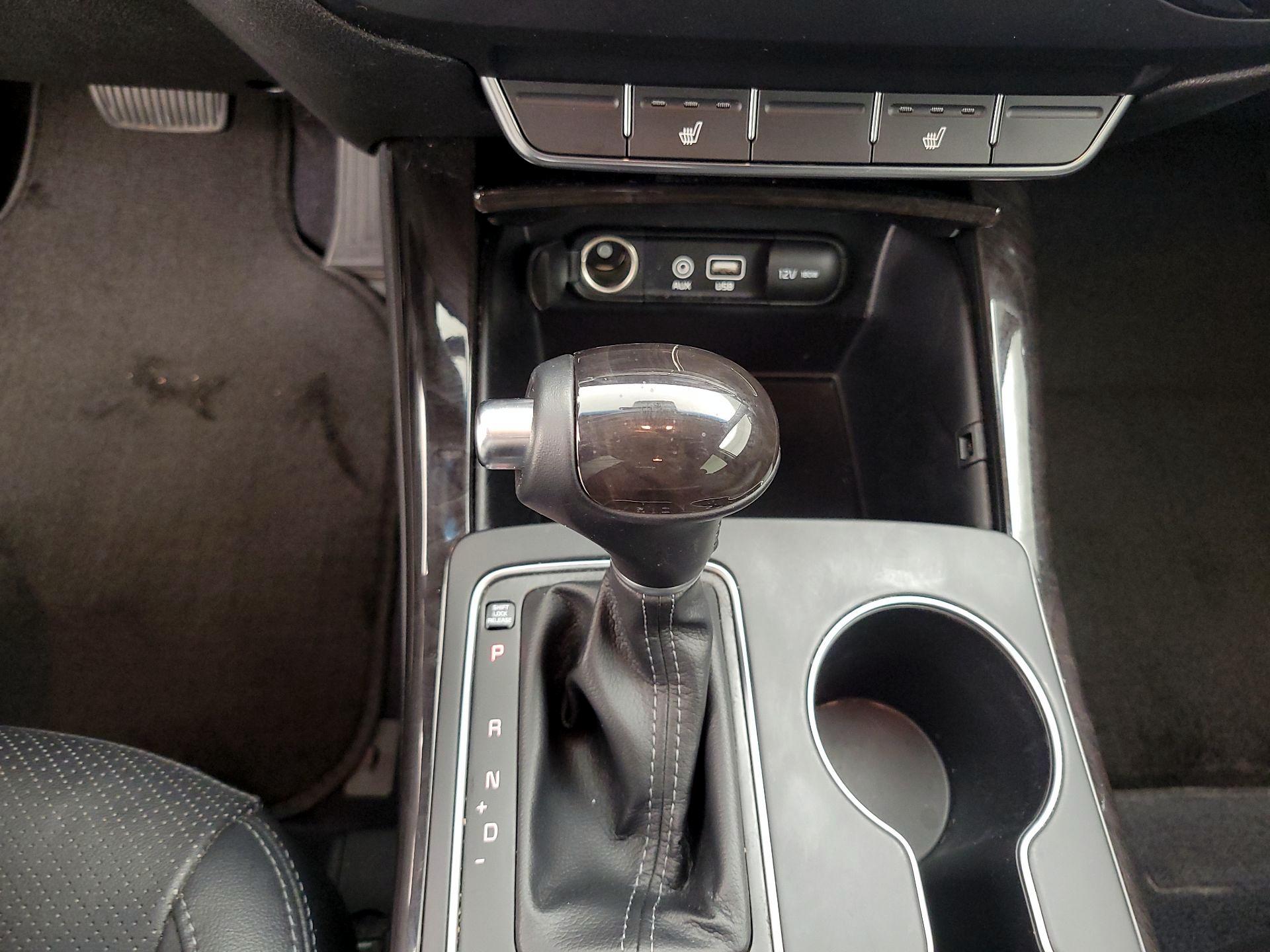 Thumbnail: 2018 Kia Sorento - 17