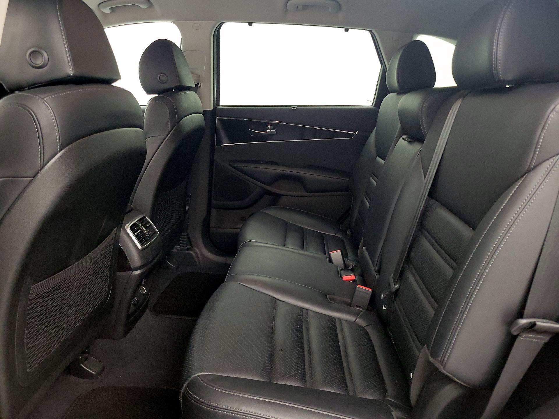 Thumbnail: 2018 Kia Sorento - 19