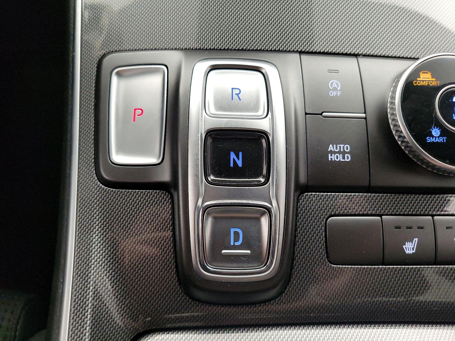 Thumbnail: 2021 Hyundai Santa Fe - 17