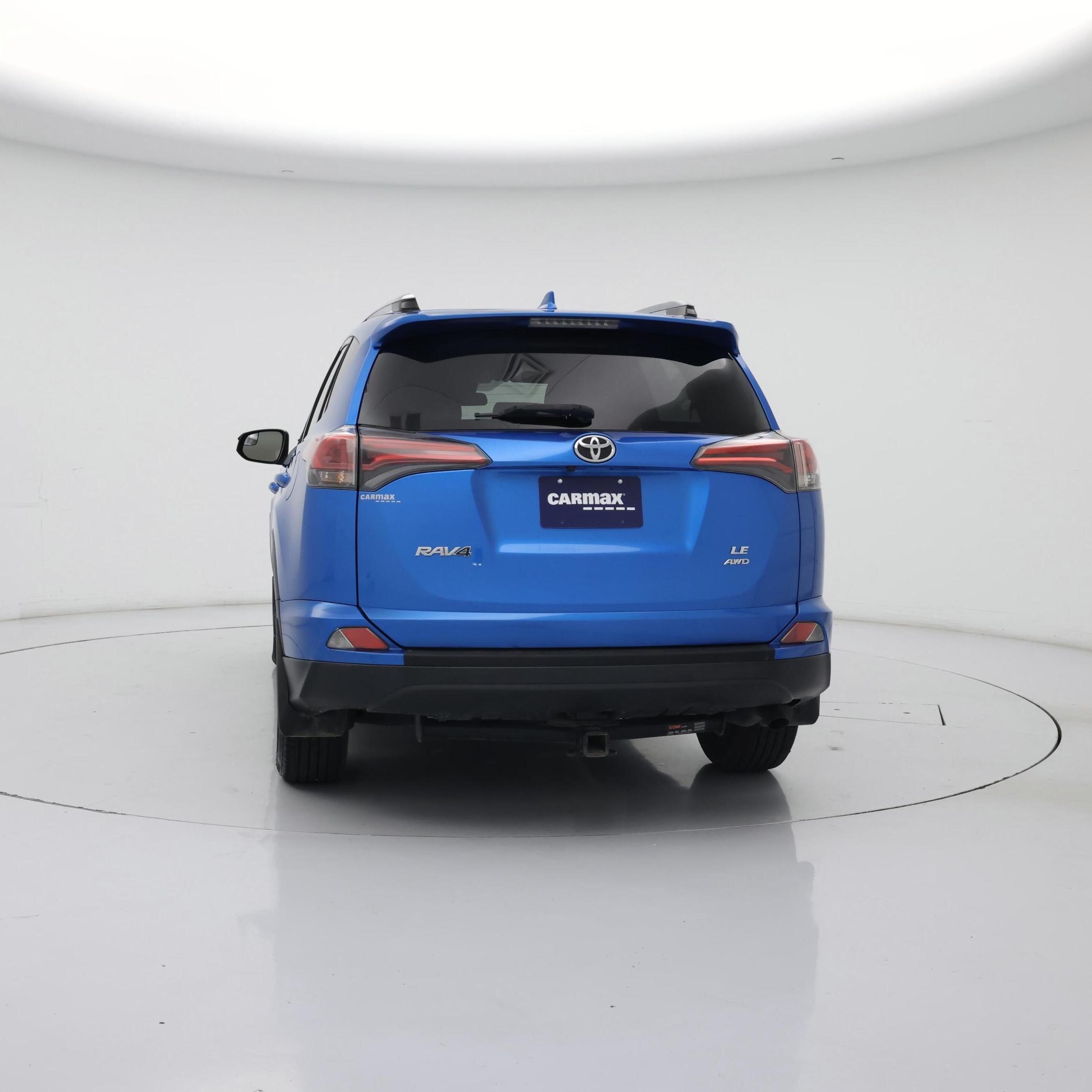 Thumbnail: 2017 Toyota RAV4 - 6