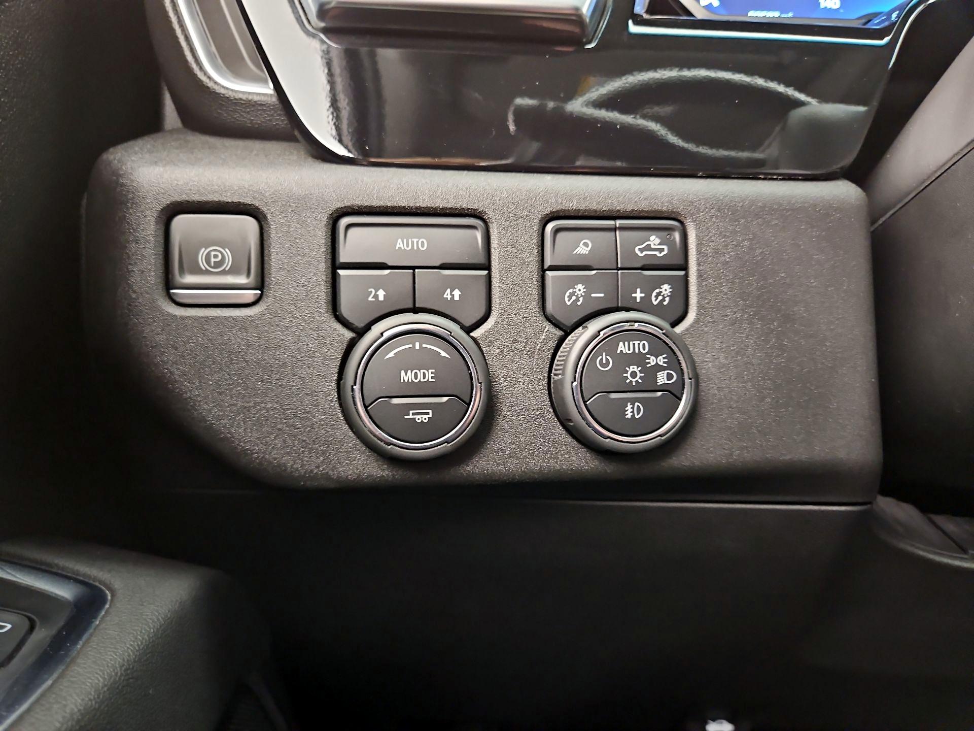 Thumbnail: 2023 Chevrolet Silverado 1500 - 13