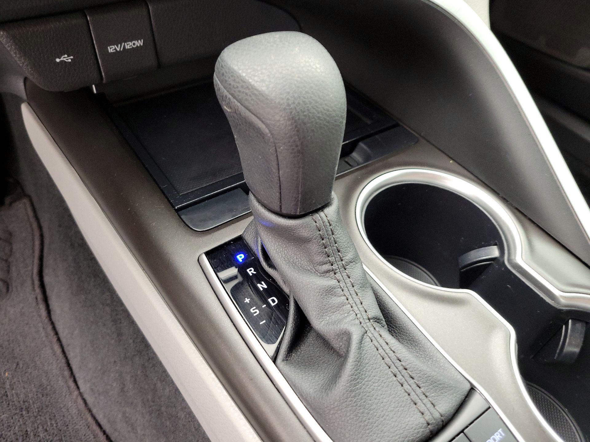 Thumbnail: 2023 Toyota Camry - 17