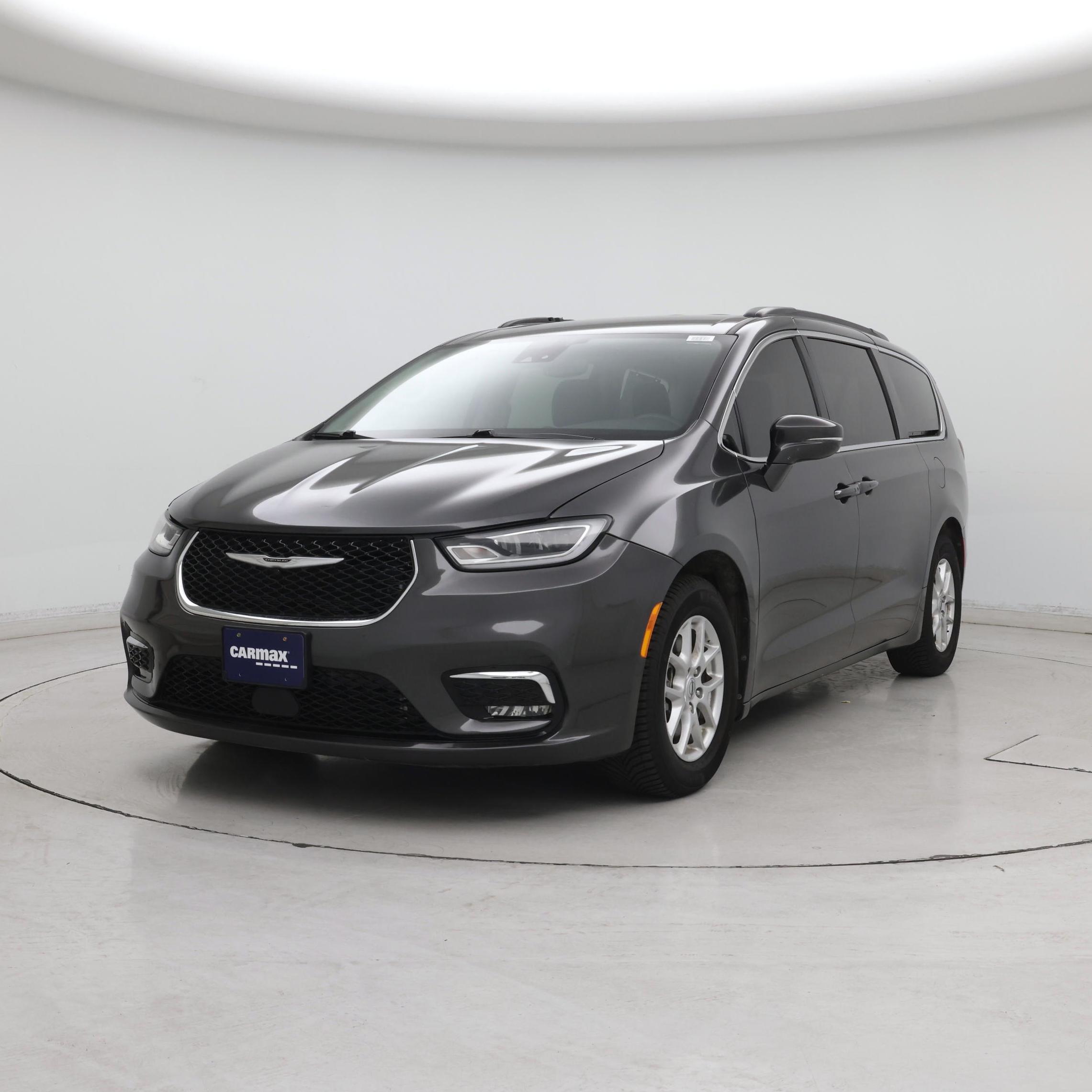 Thumbnail: 2022 Chrysler Pacifica - 4