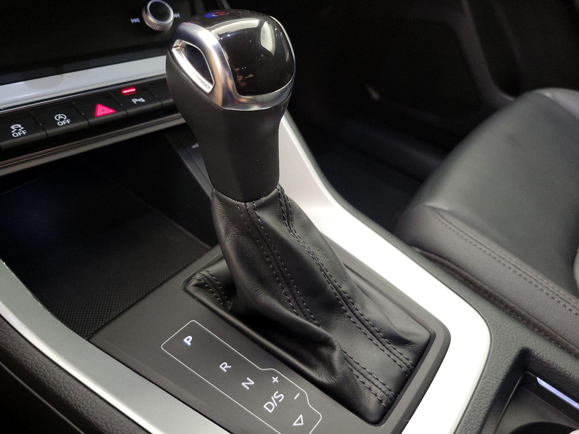 Thumbnail: 2021 Audi Q3 - 17