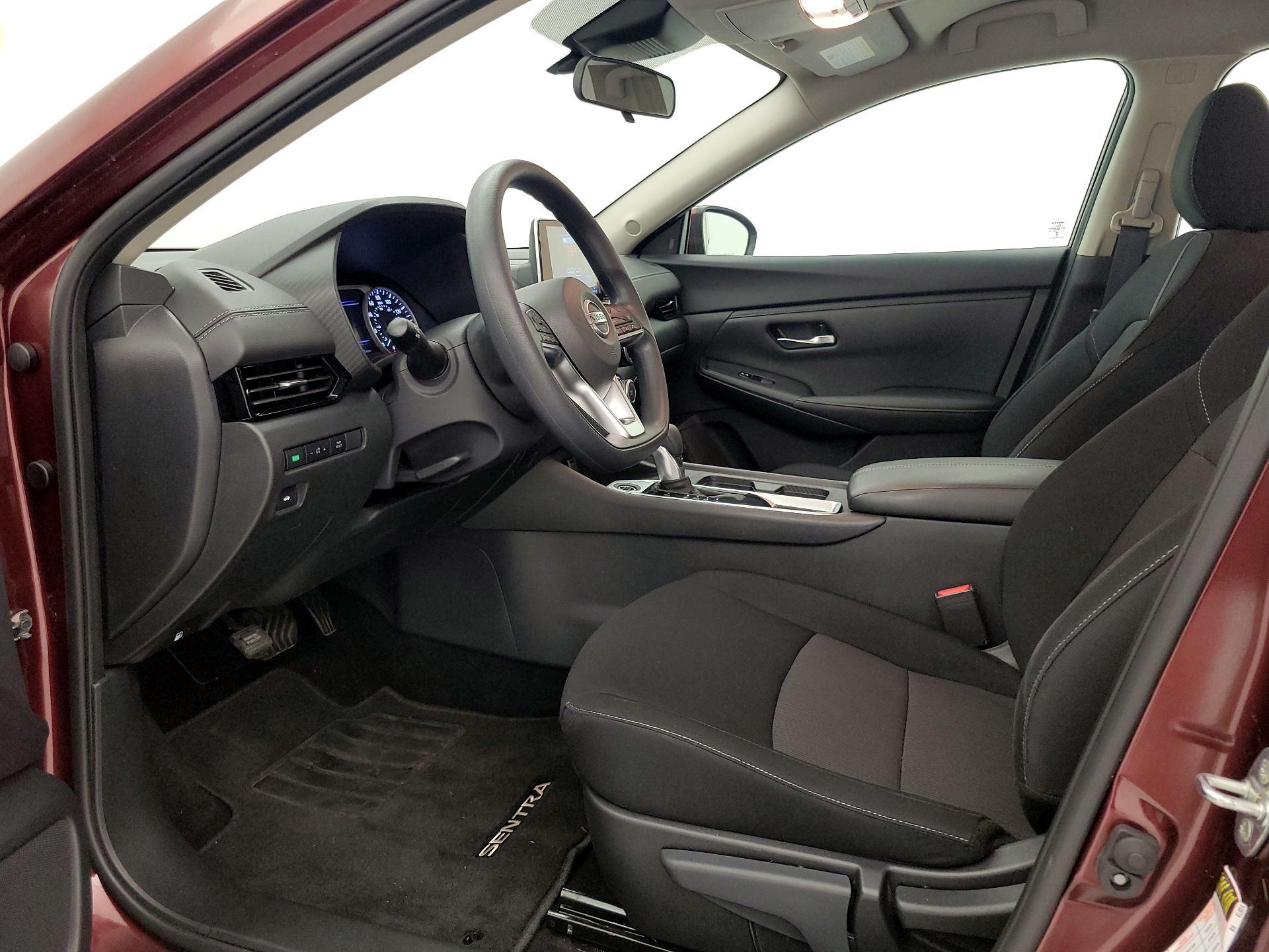 Thumbnail: 2023 Nissan Sentra - 11