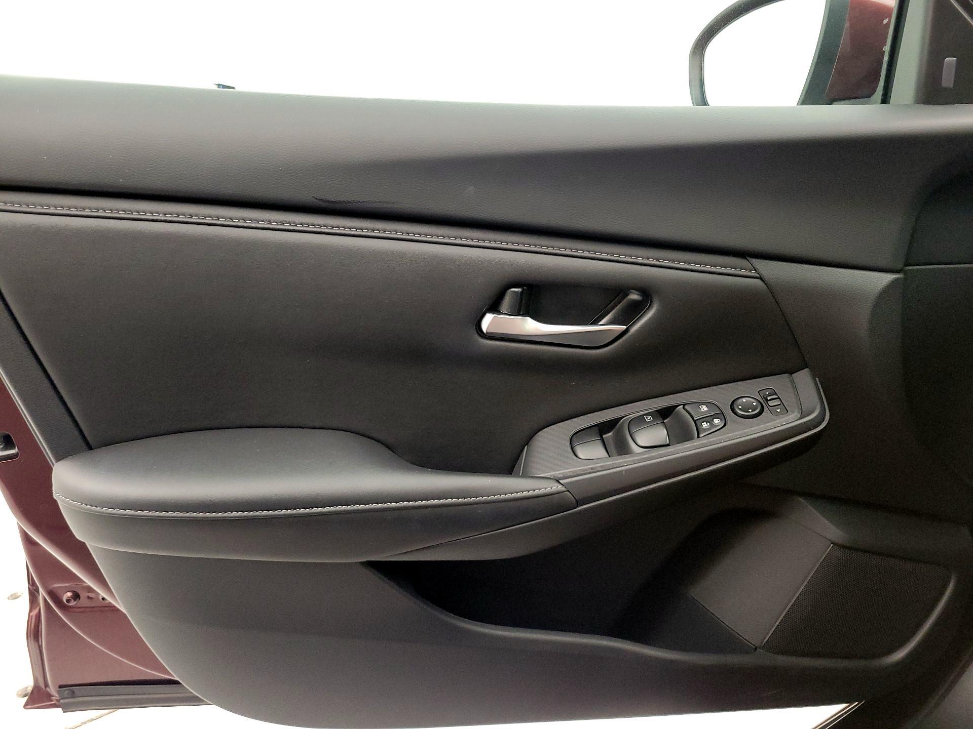 Thumbnail: 2023 Nissan Sentra - 12