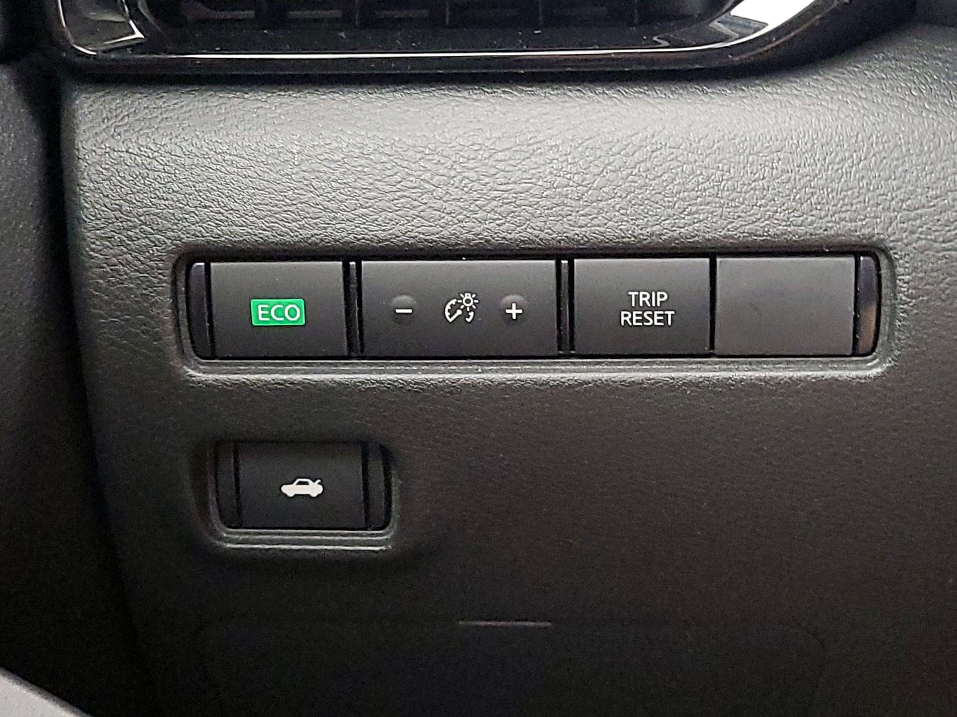 Thumbnail: 2023 Nissan Sentra - 13