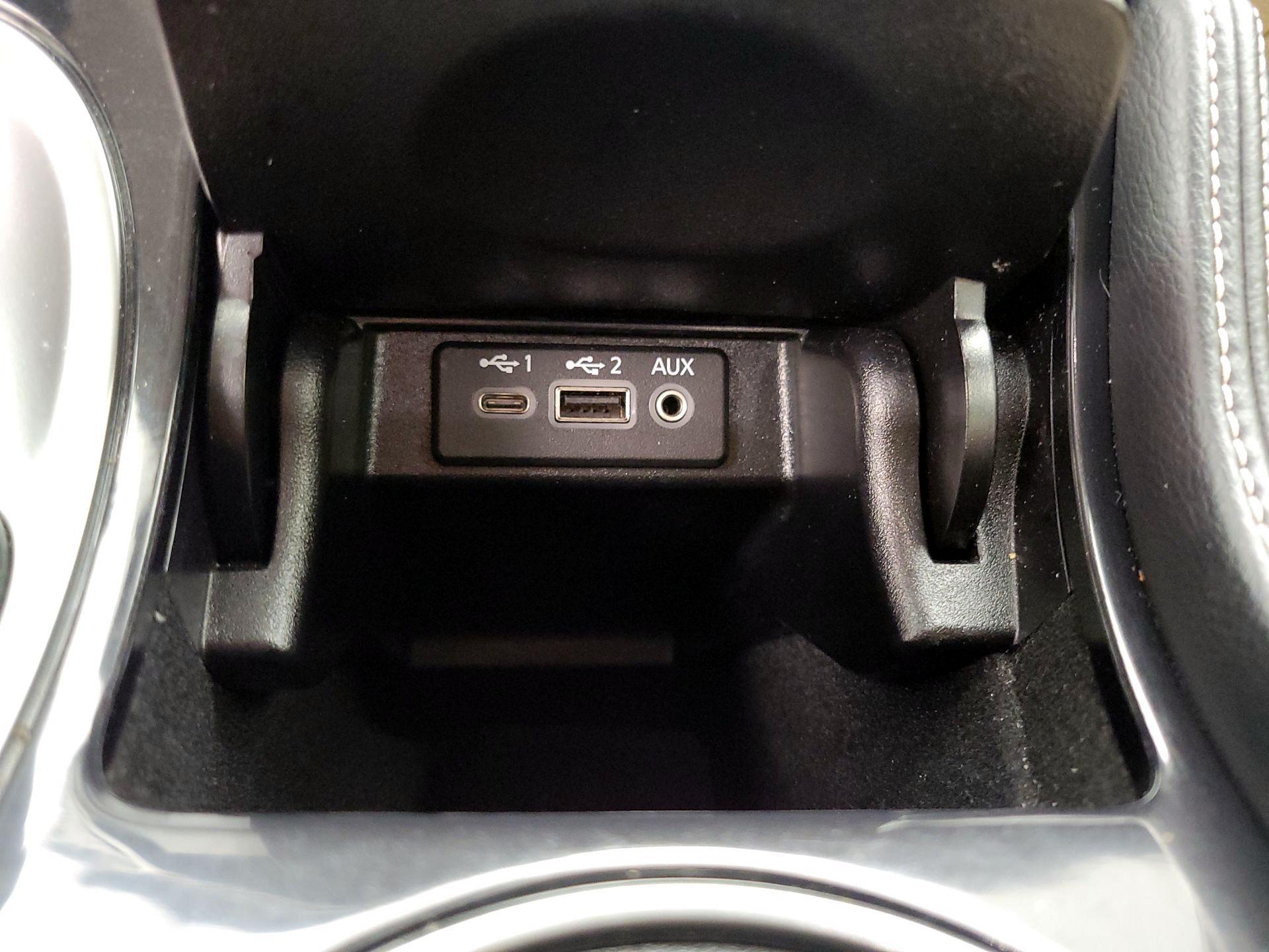 Thumbnail: 2023 Nissan Maxima - 19