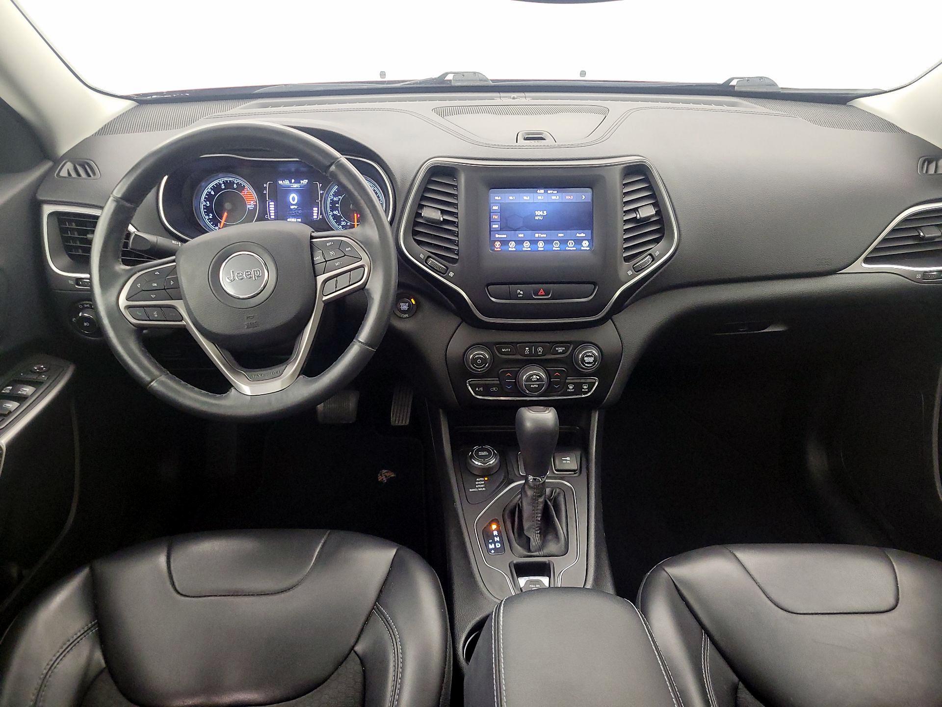 Thumbnail: 2019 Jeep Cherokee - 9