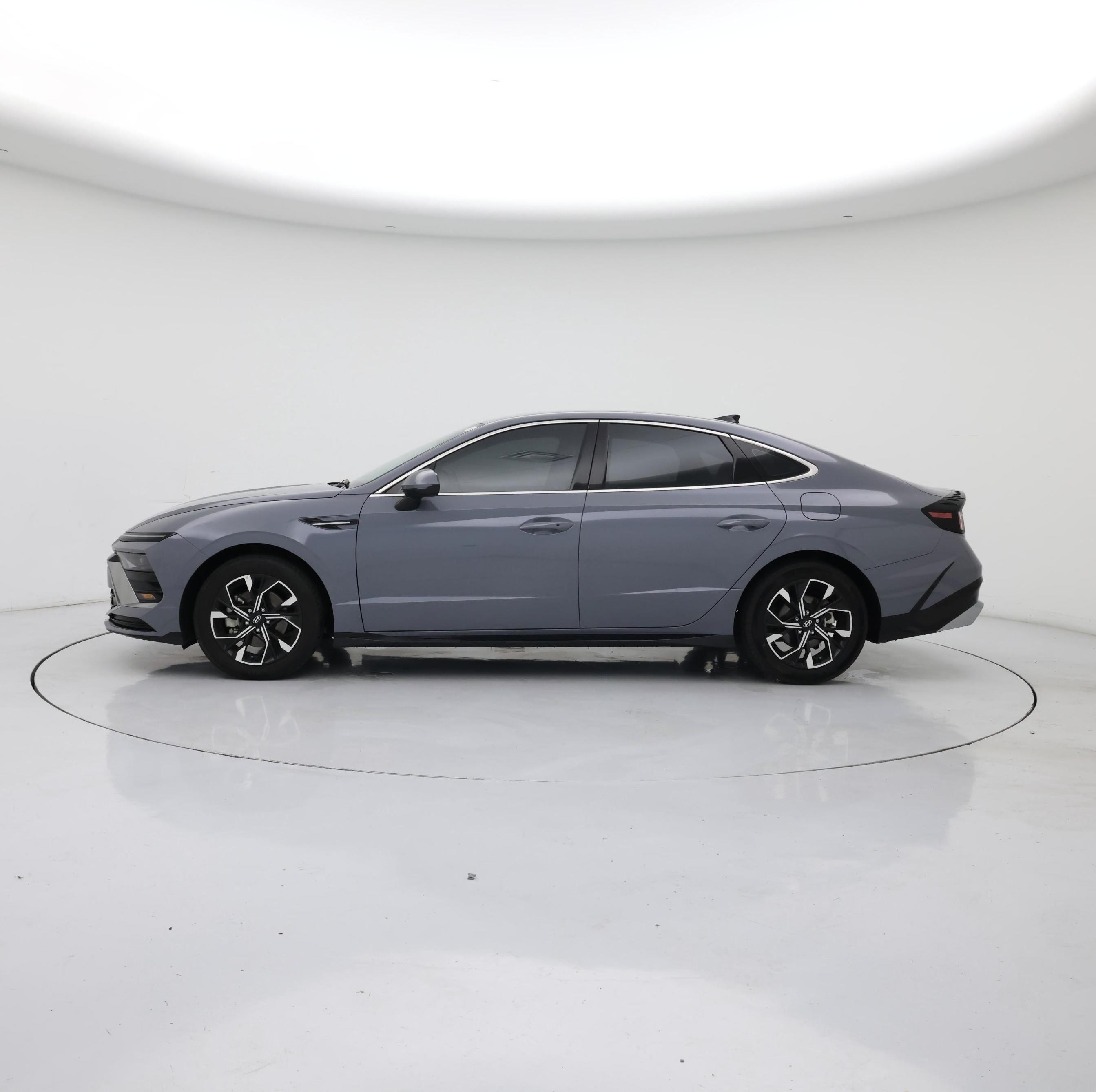 Thumbnail: 2024 Hyundai Sonata - 3