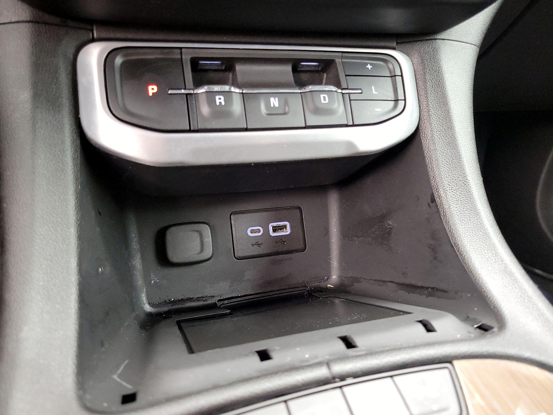 Thumbnail: 2021 GMC Acadia - 18