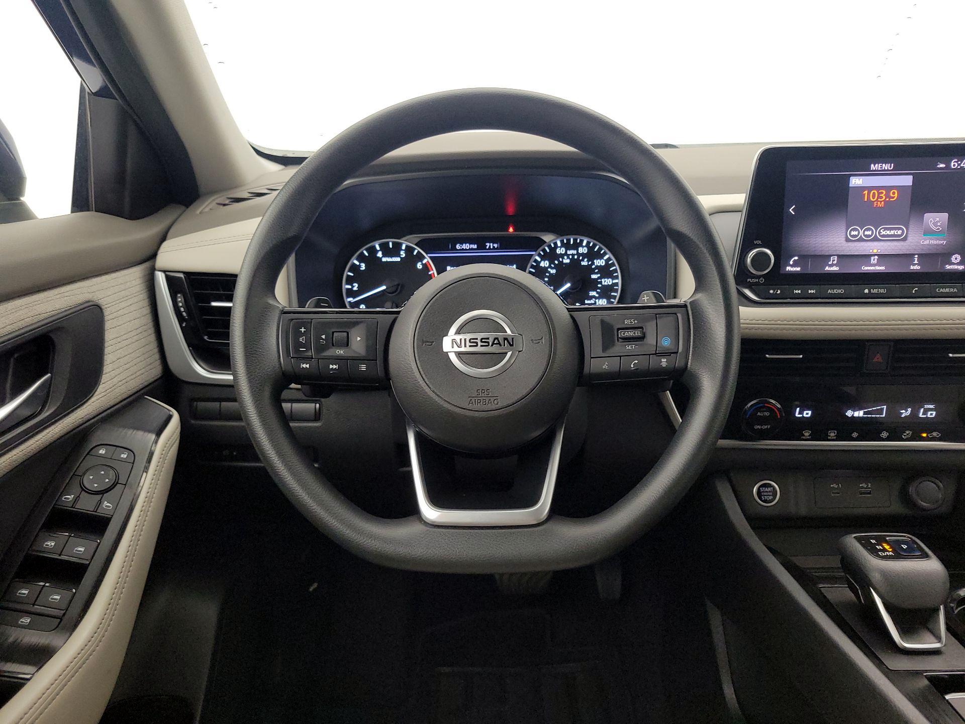 Thumbnail: 2021 Nissan Rogue - 10