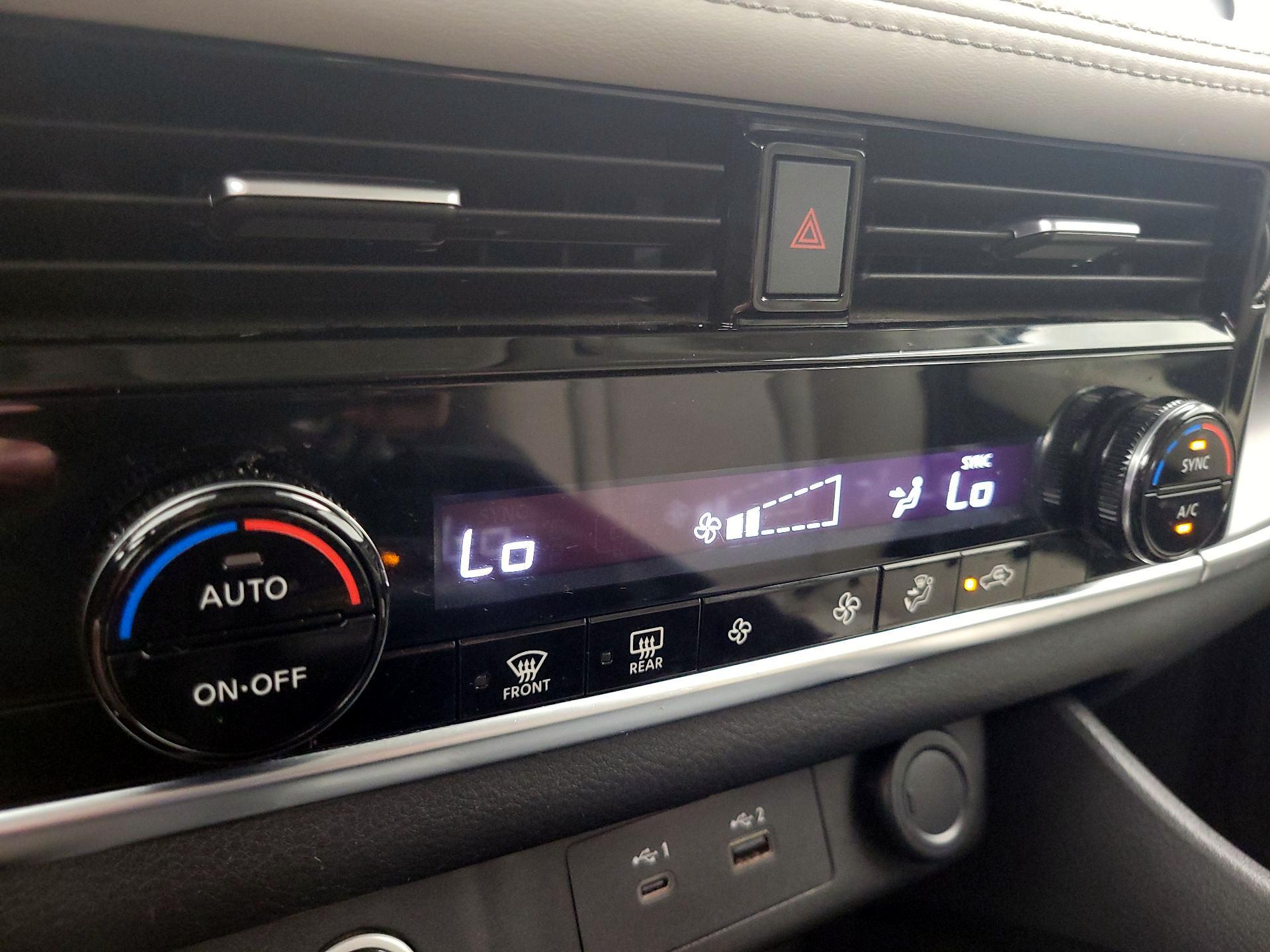 Thumbnail: 2021 Nissan Rogue - 16