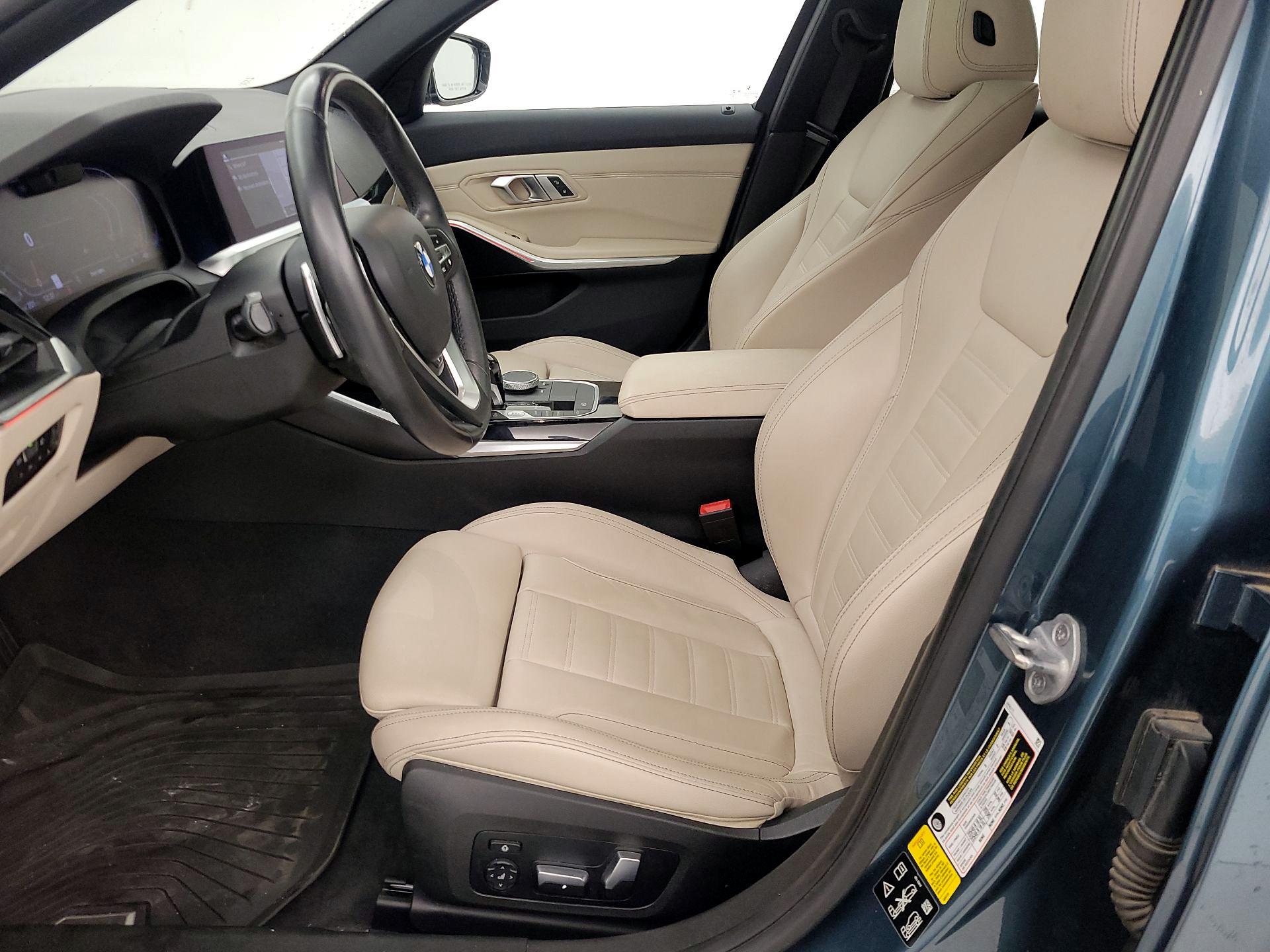 Thumbnail: 2019 BMW 3 Series - 11