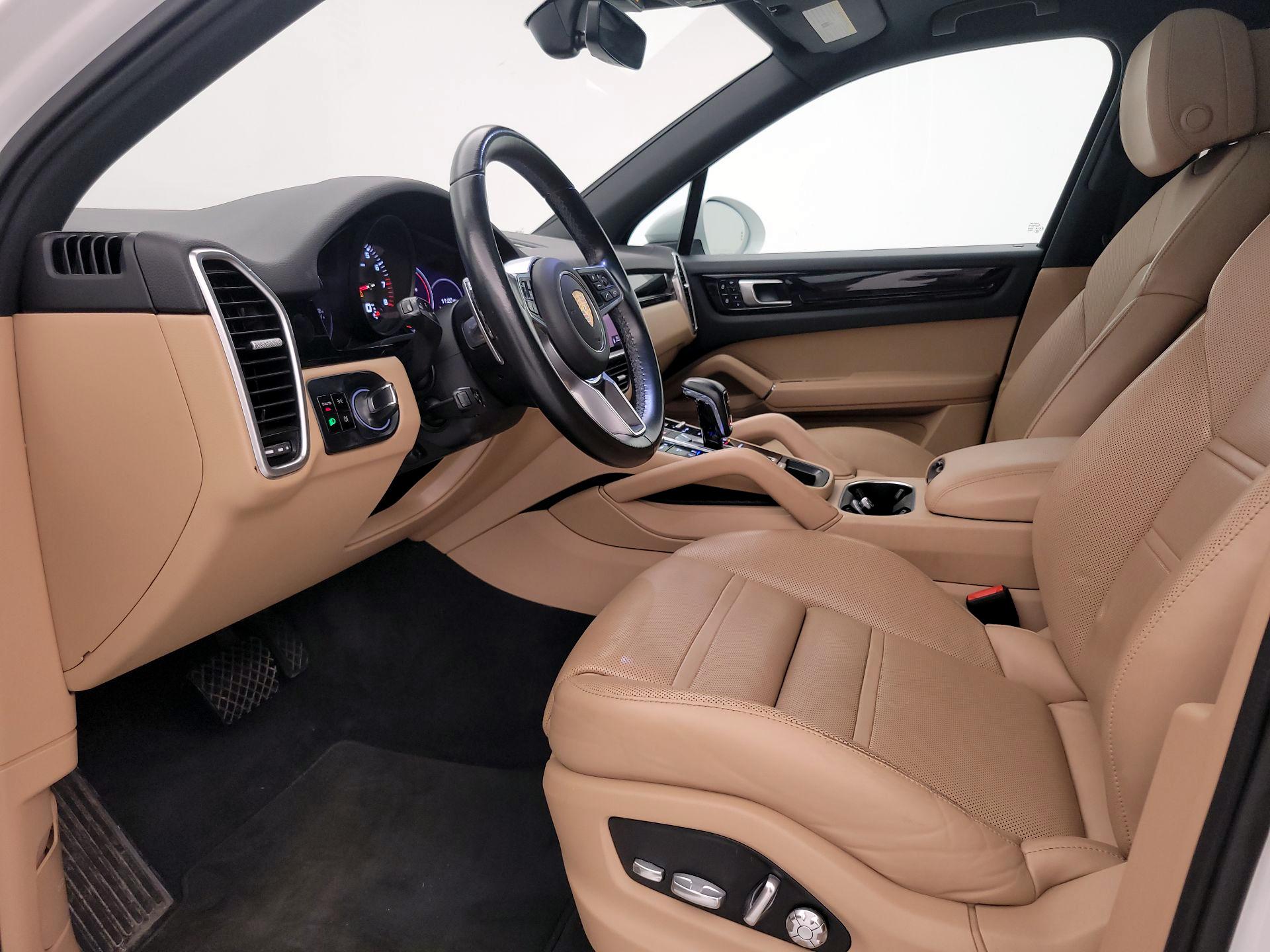 Thumbnail: 2021 Porsche Cayenne - 11