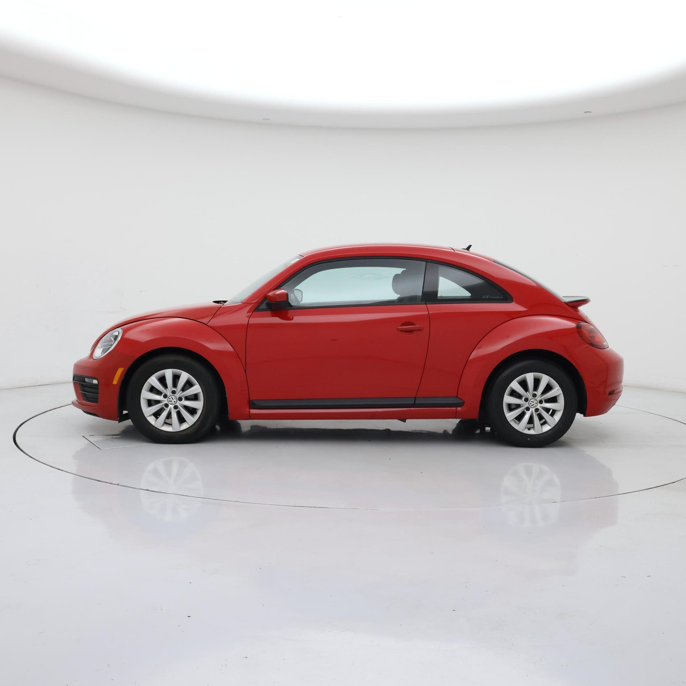 Thumbnail: 2018 Volkswagen Beetle - 3