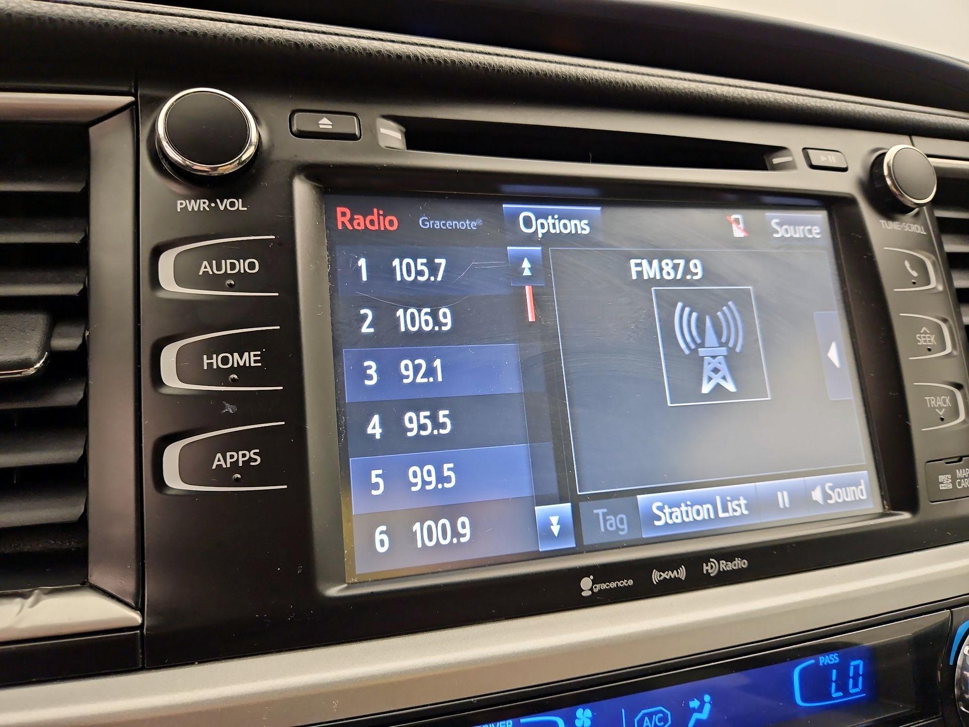 Thumbnail: 2017 Toyota Highlander - 16