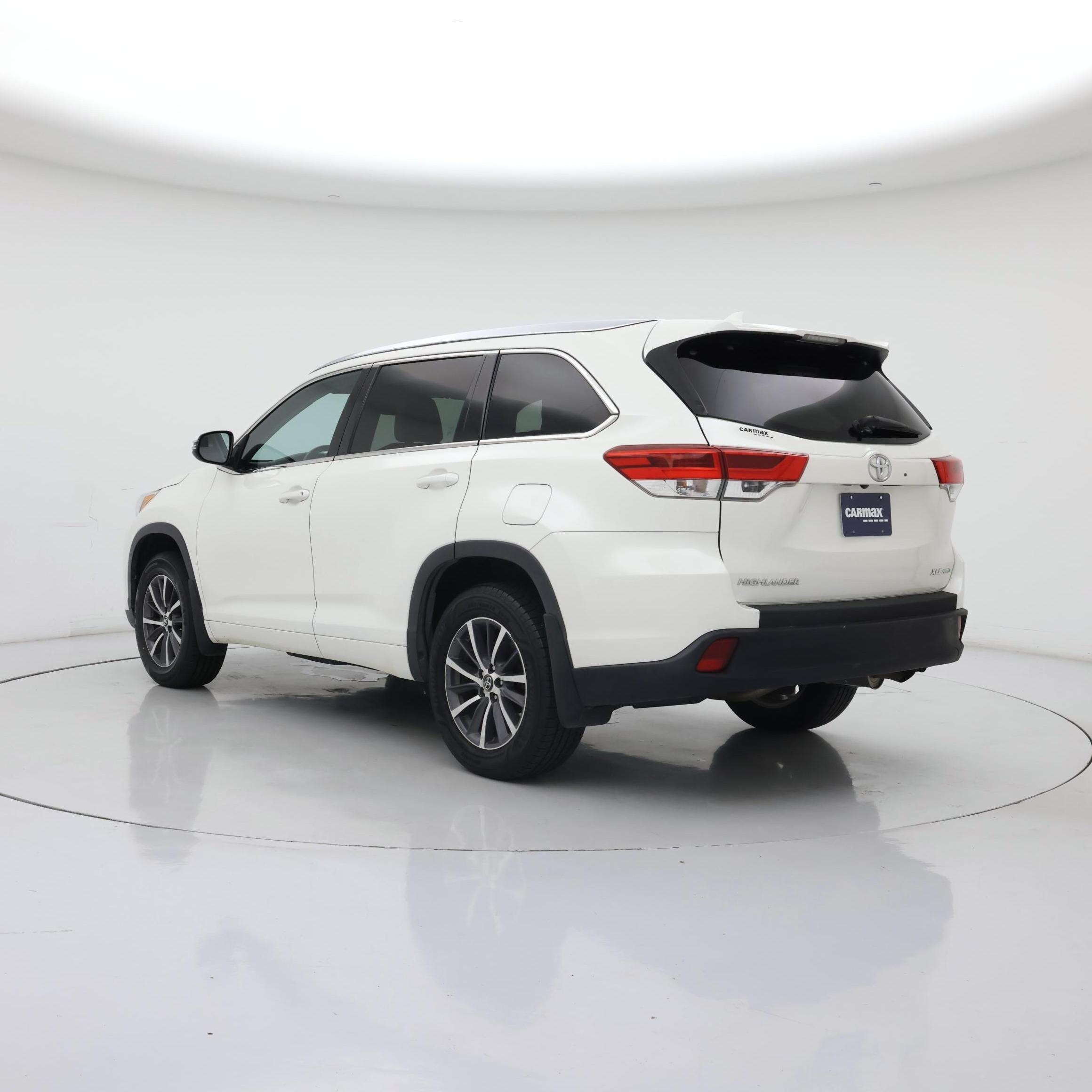 Thumbnail: 2017 Toyota Highlander - 2