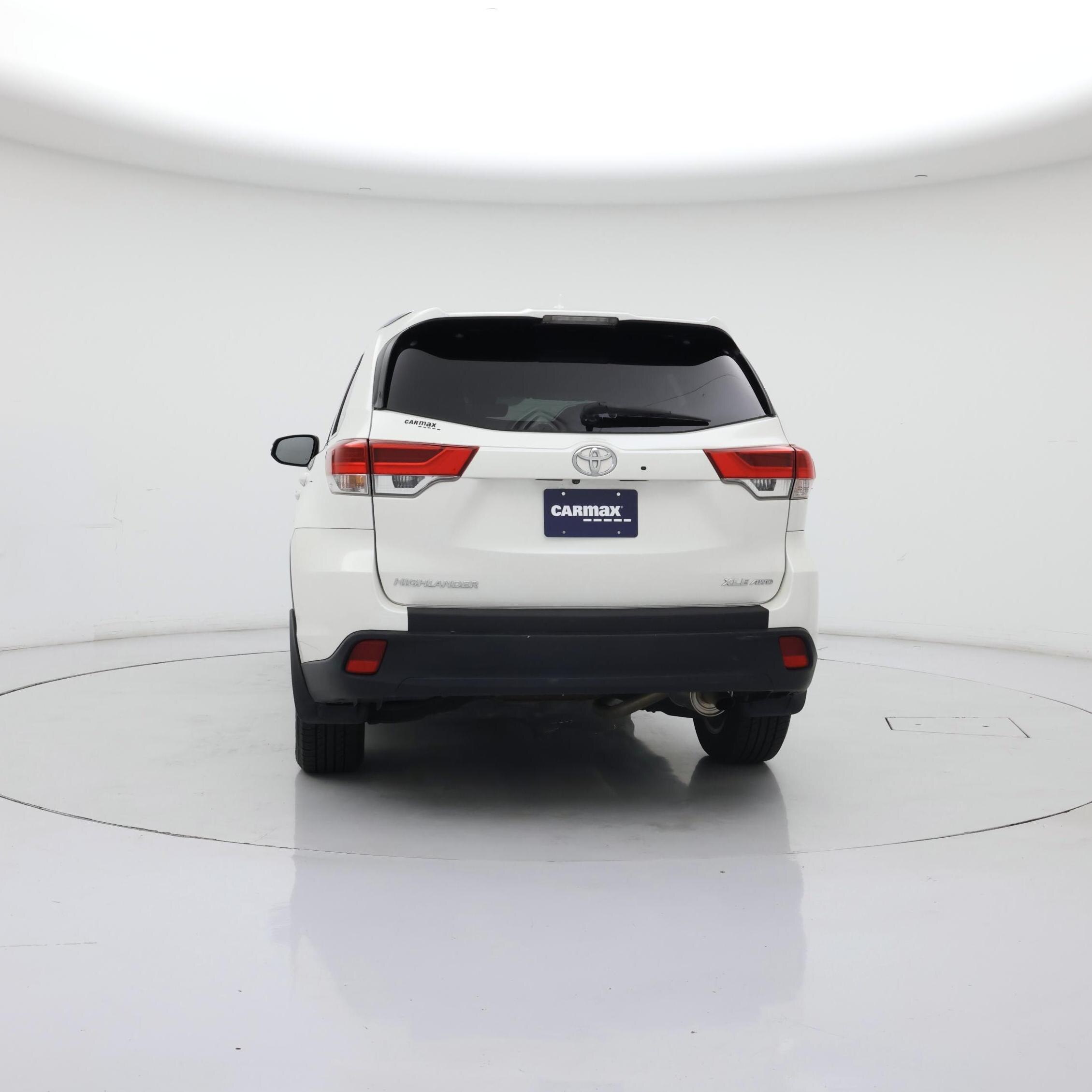 Thumbnail: 2017 Toyota Highlander - 6
