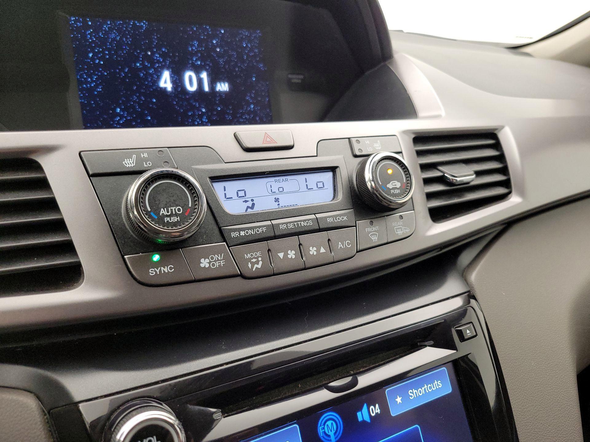 Thumbnail: 2014 Honda Odyssey - 16