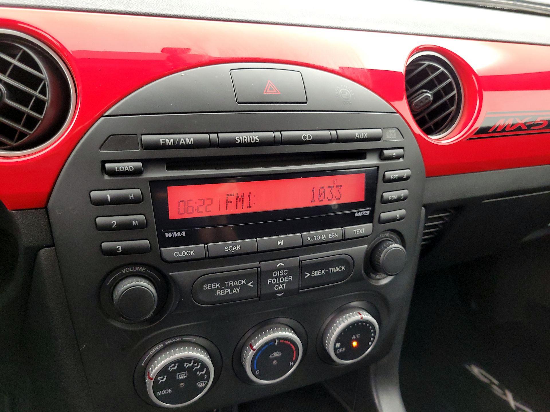 Thumbnail: 2015 Mazda MX-5 Miata - 14