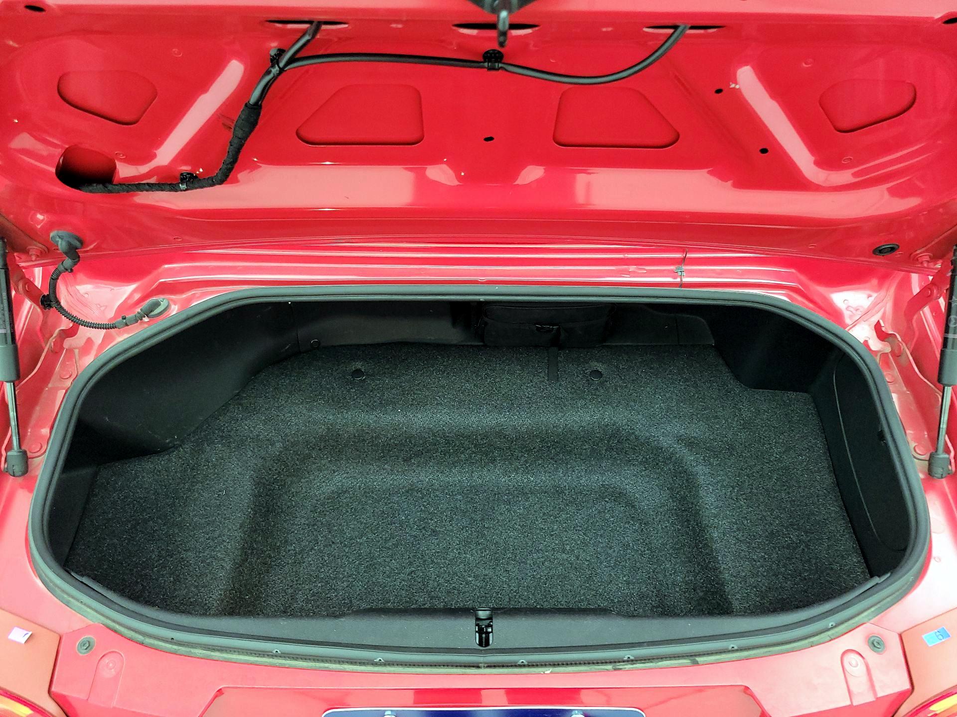 Thumbnail: 2015 Mazda MX-5 Miata - 18