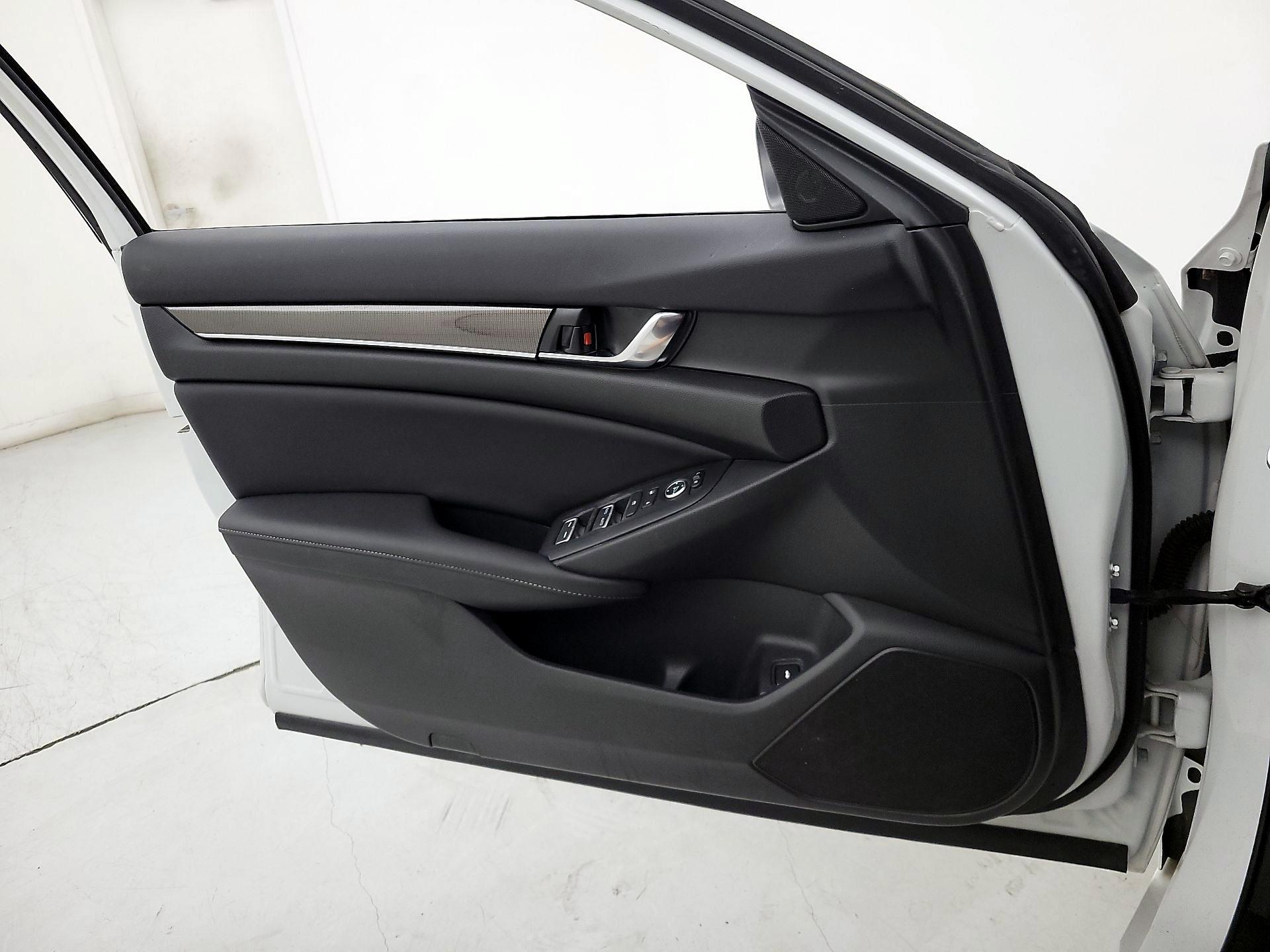 Thumbnail: 2022 Honda Accord - 12