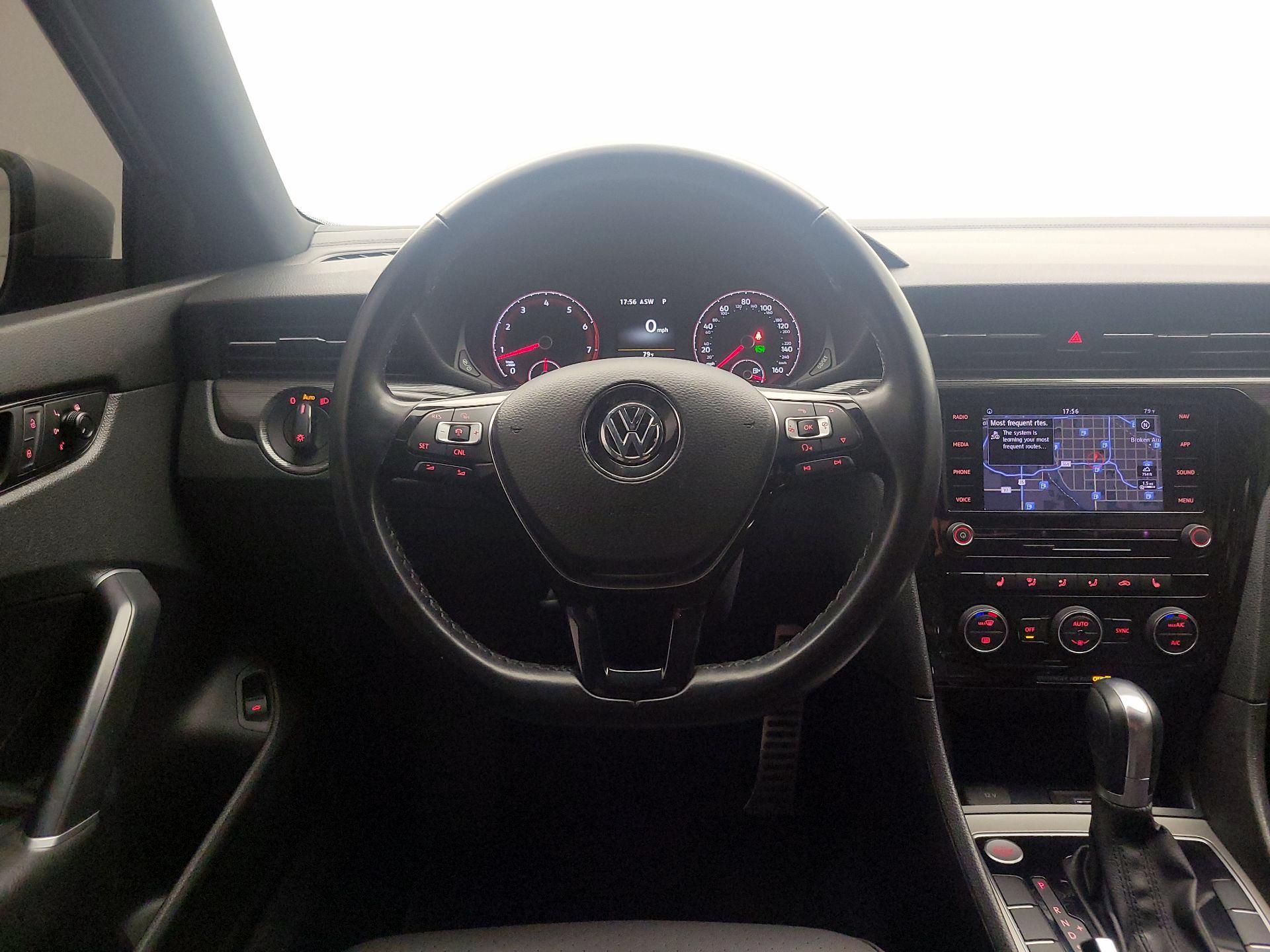 Thumbnail: 2021 Volkswagen Passat - 10