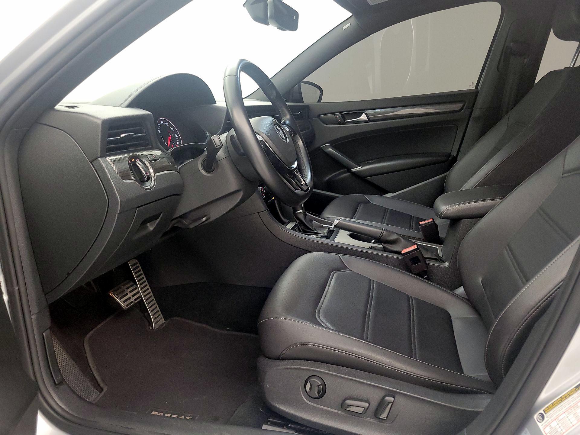 Thumbnail: 2021 Volkswagen Passat - 11