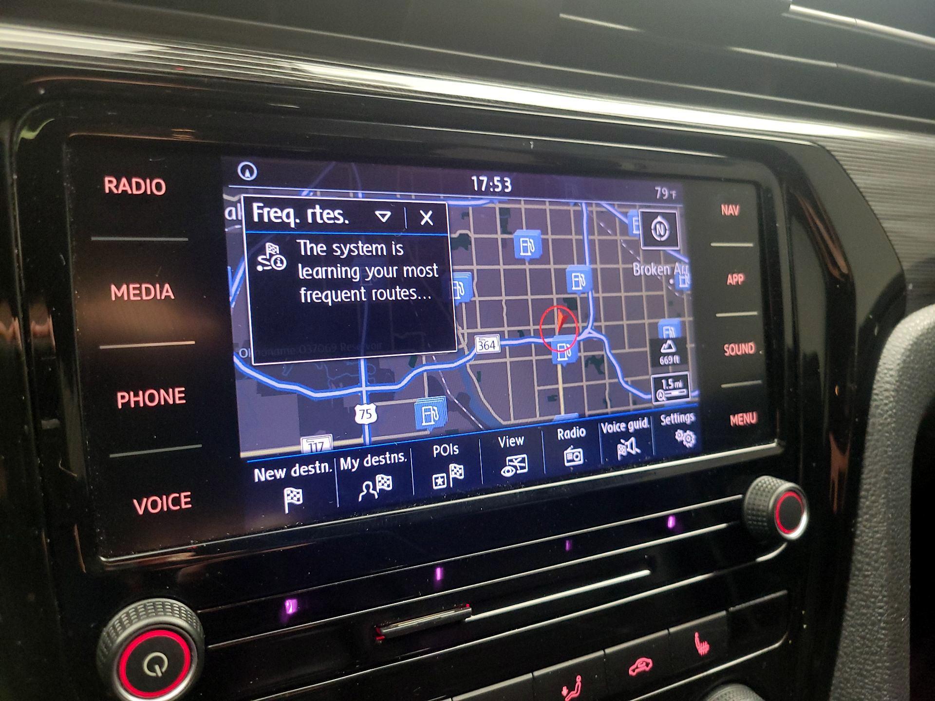 Thumbnail: 2021 Volkswagen Passat - 14