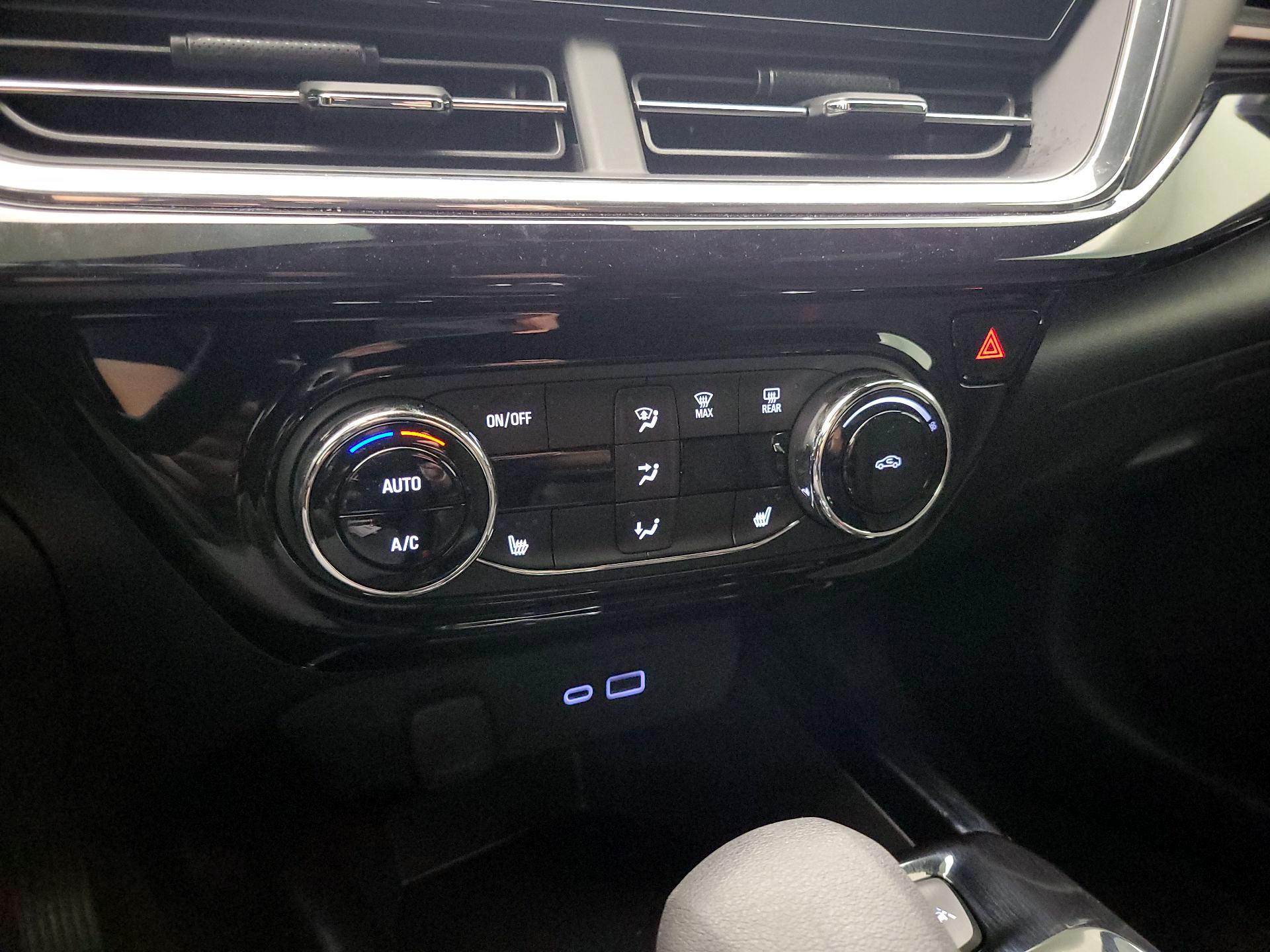 Thumbnail: 2026 Chevrolet Trax - 16