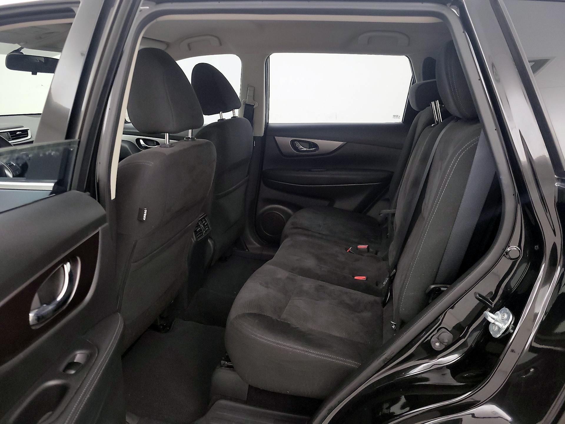 Thumbnail: 2016 Nissan Rogue - 19