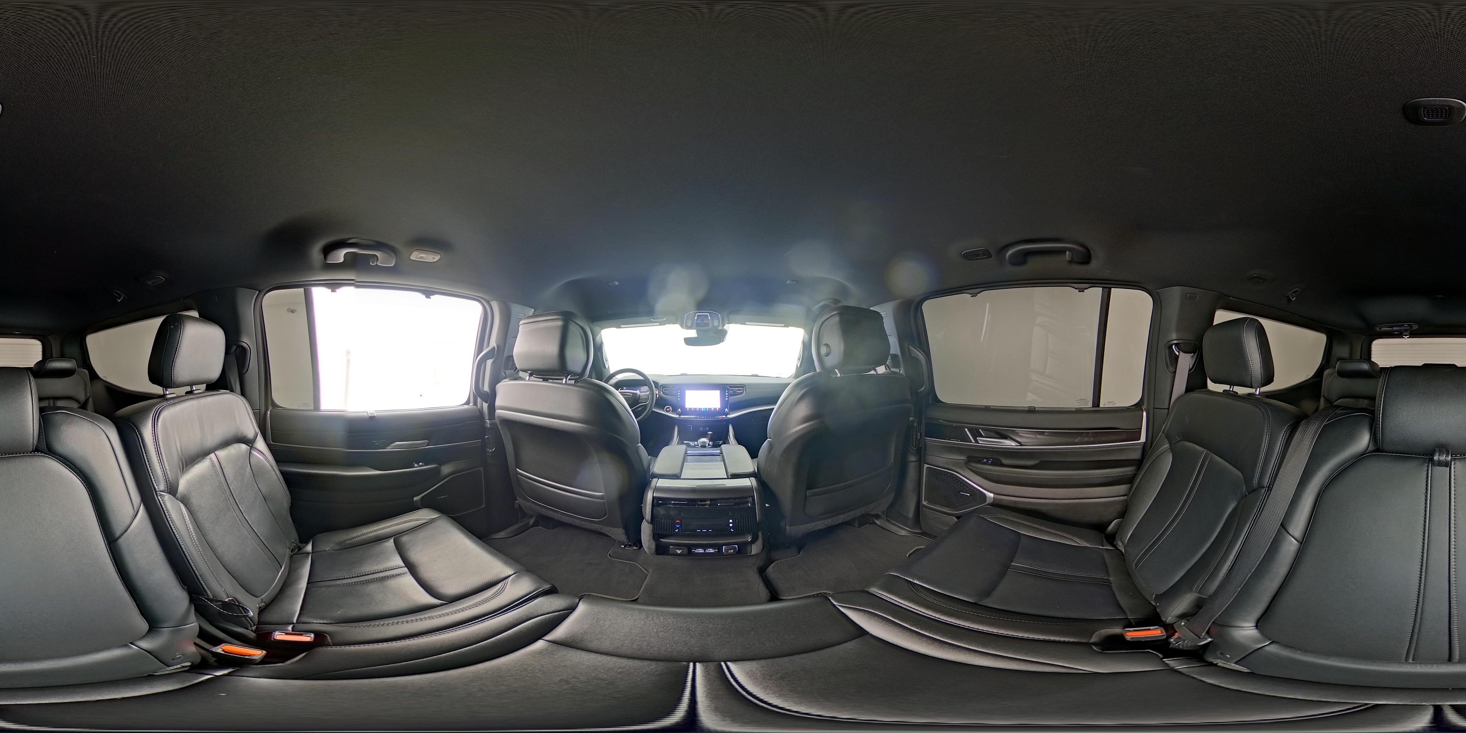 2022 Jeep Wagoneer Series I - Photo 28