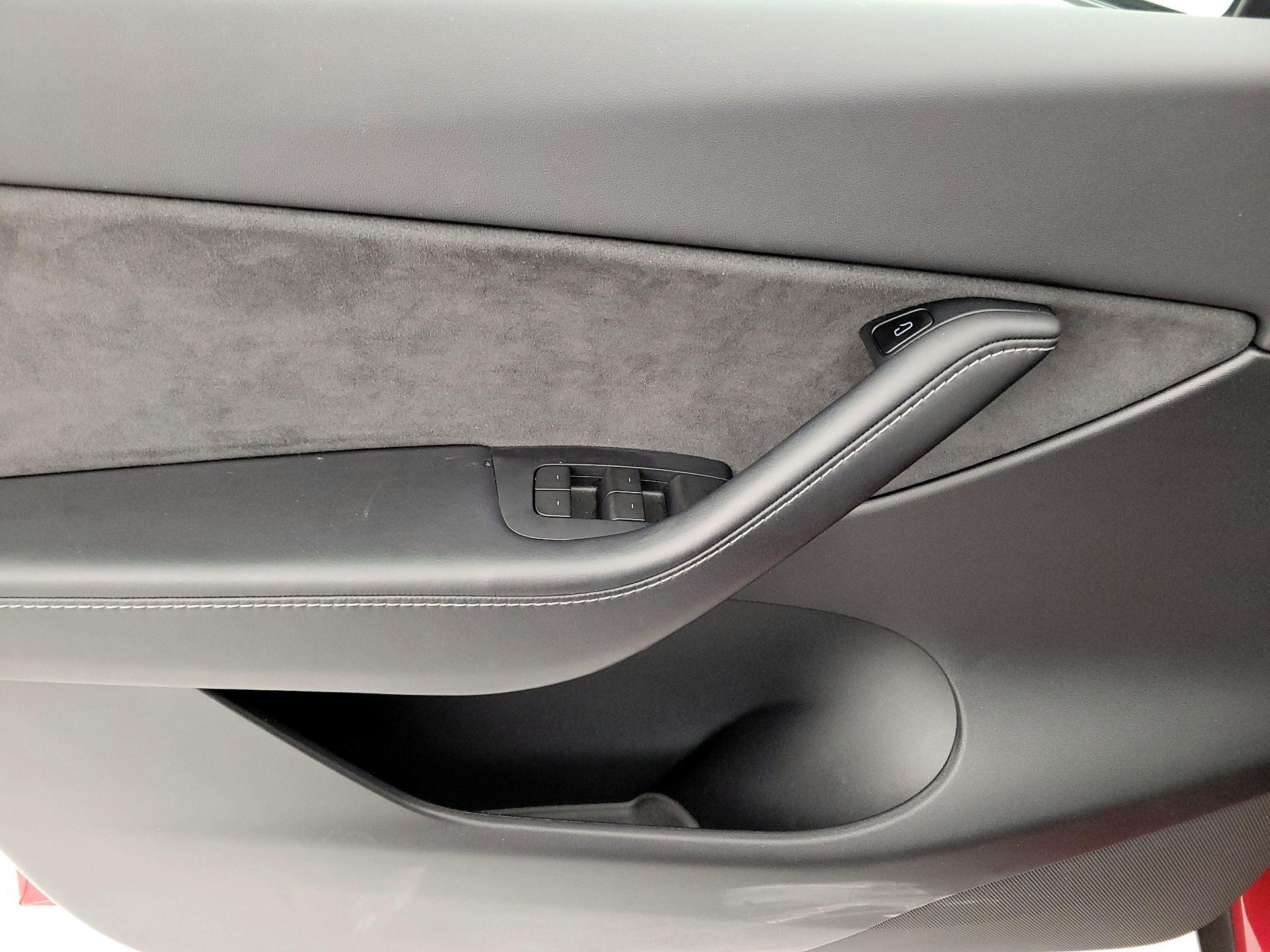 Thumbnail: 2021 Tesla Model Y - 12