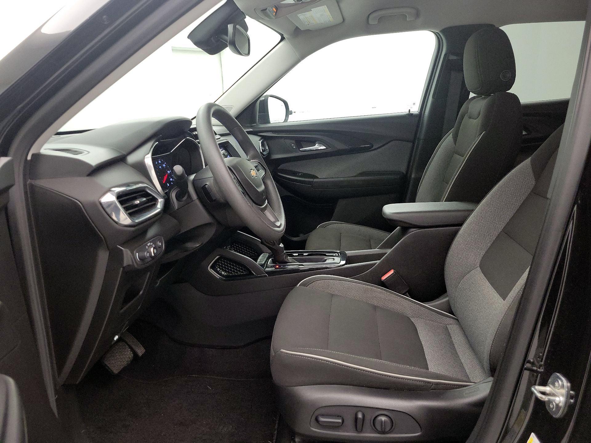 Thumbnail: 2021 Chevrolet TrailBlazer - 11