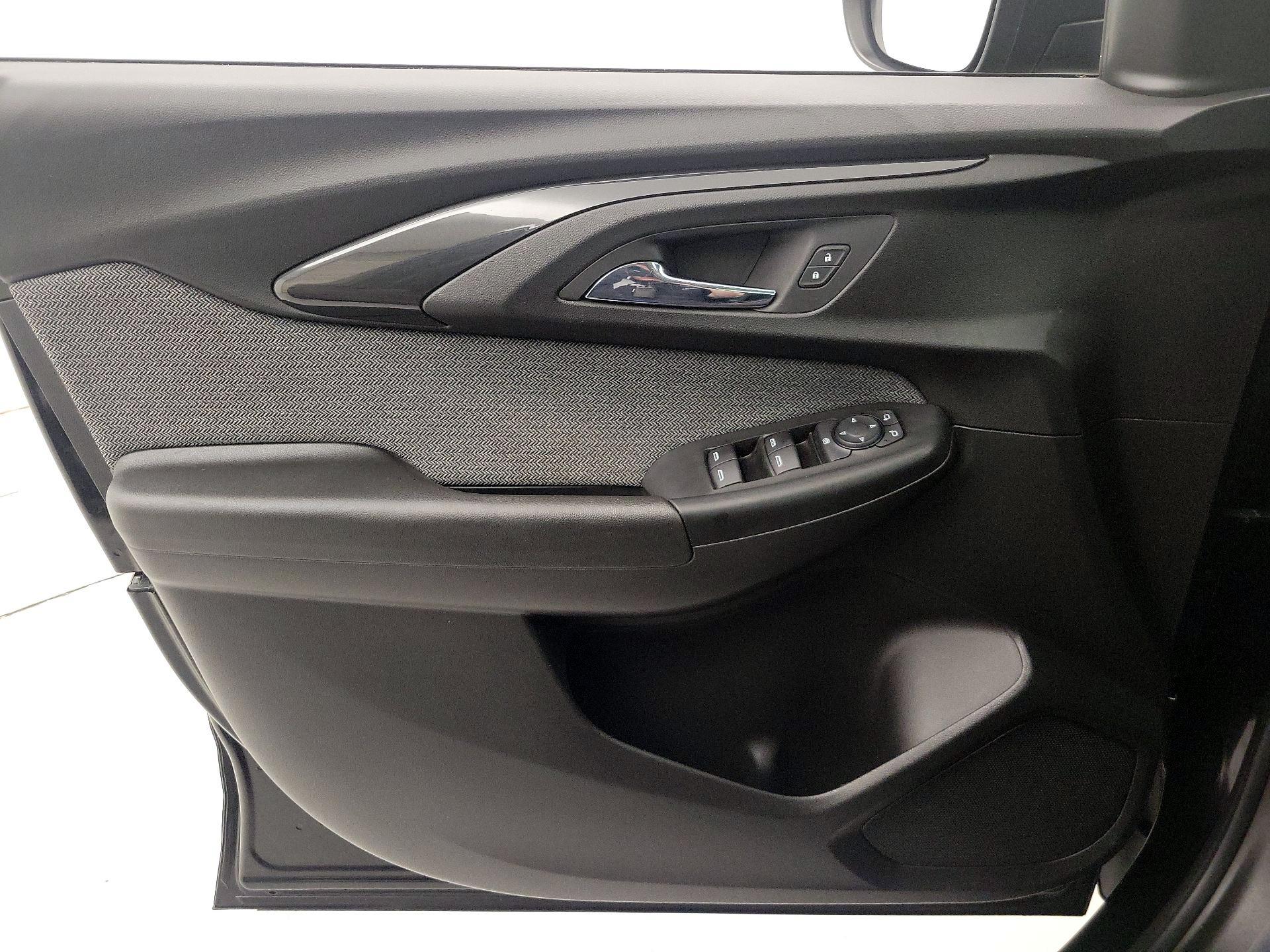 Thumbnail: 2021 Chevrolet TrailBlazer - 12