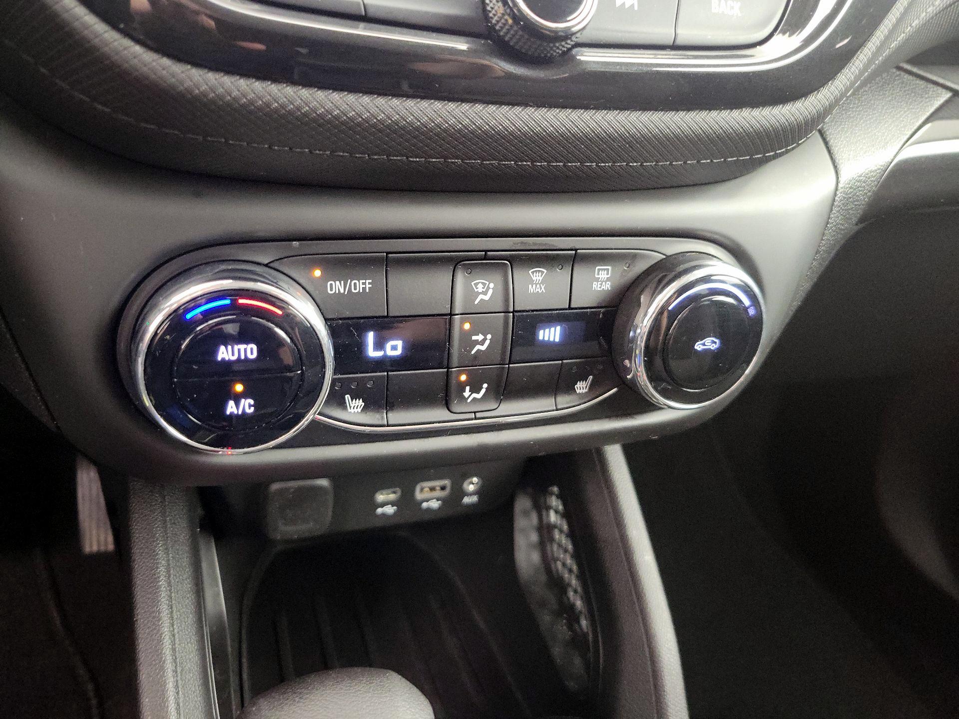 Thumbnail: 2021 Chevrolet TrailBlazer - 16